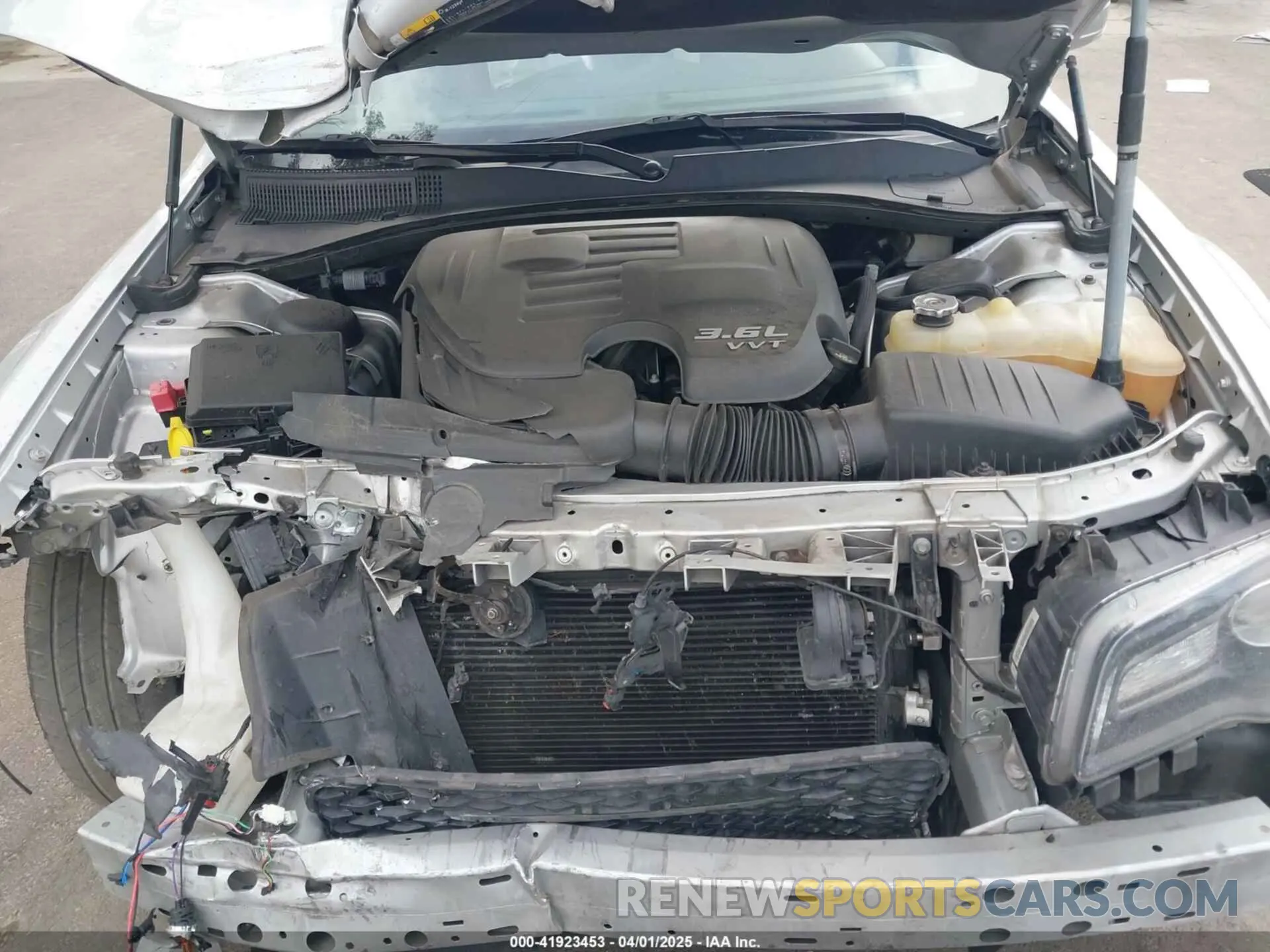 10 fotografías del automóvil dañado 2C3CCABG1MH523618 CHRYSLER 300 2021