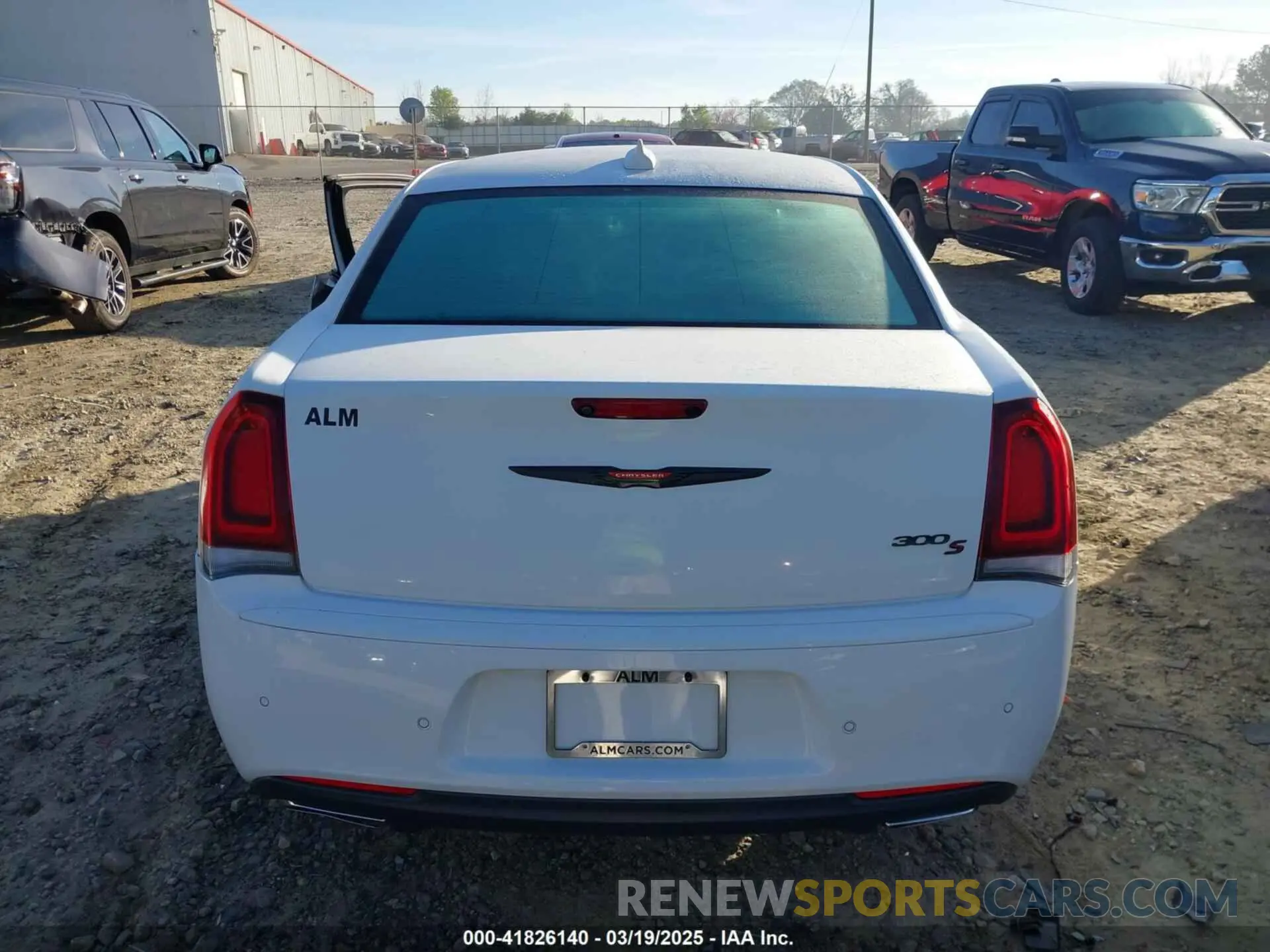 17 fotografías del automóvil dañado 2C3CCABG1MH595841 CHRYSLER 300 2021