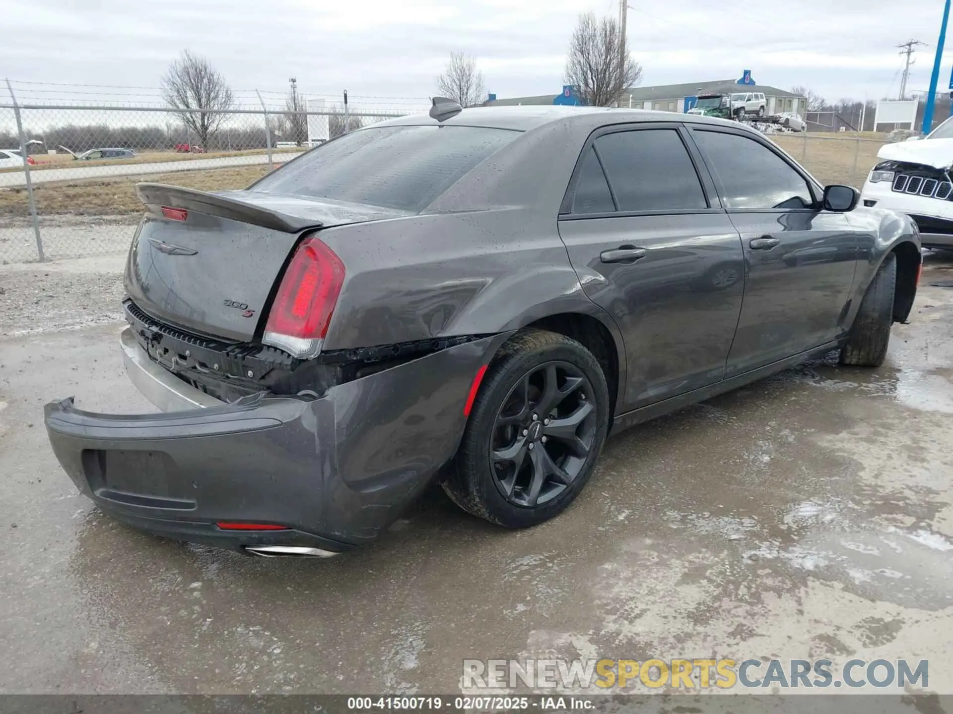4 fotografías del automóvil dañado 2C3CCABG1MH626523 CHRYSLER 300 2021
