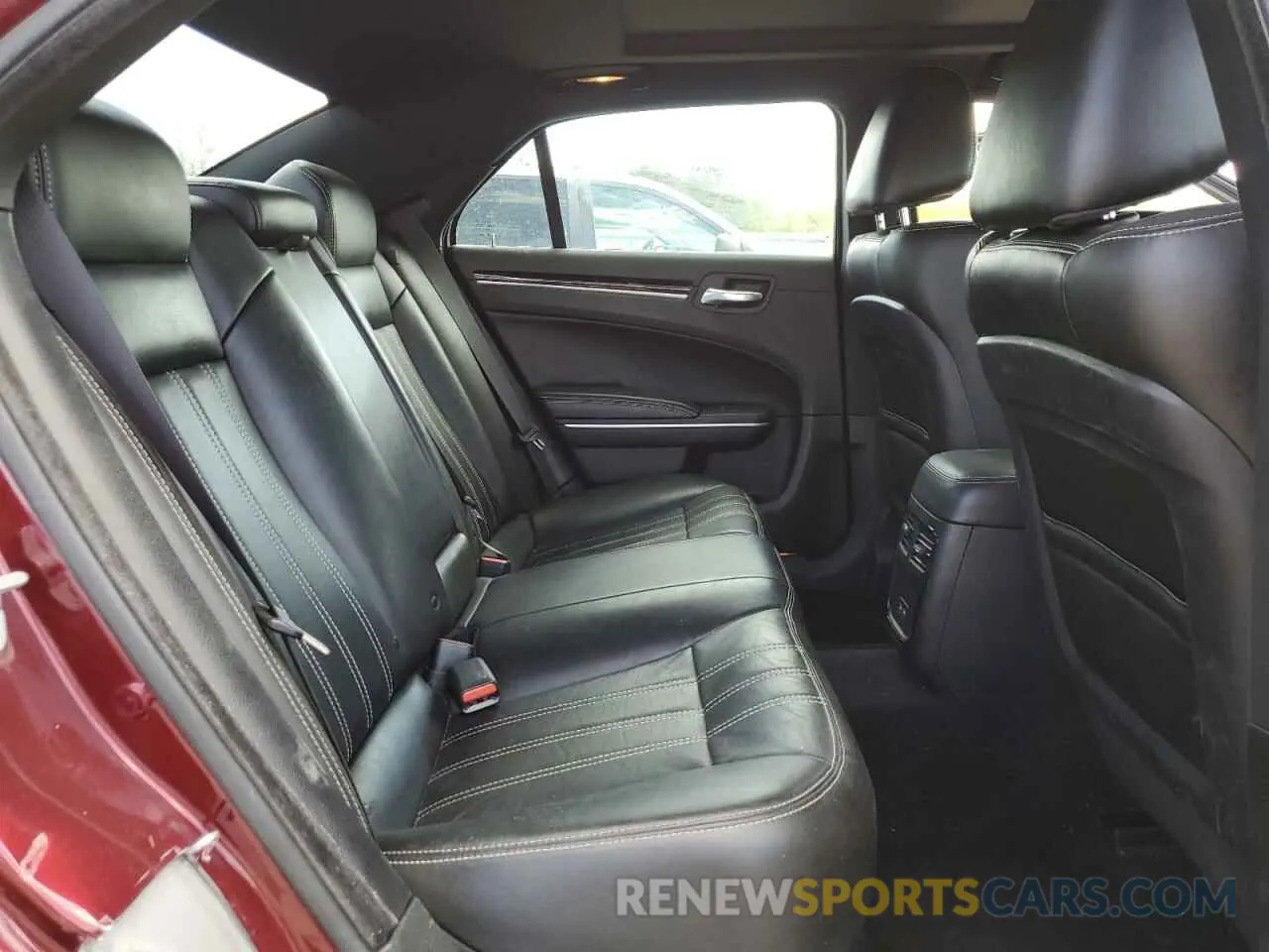 10 fotografías del automóvil dañado 2C3CCABG2MH550021 CHRYSLER 300 2021