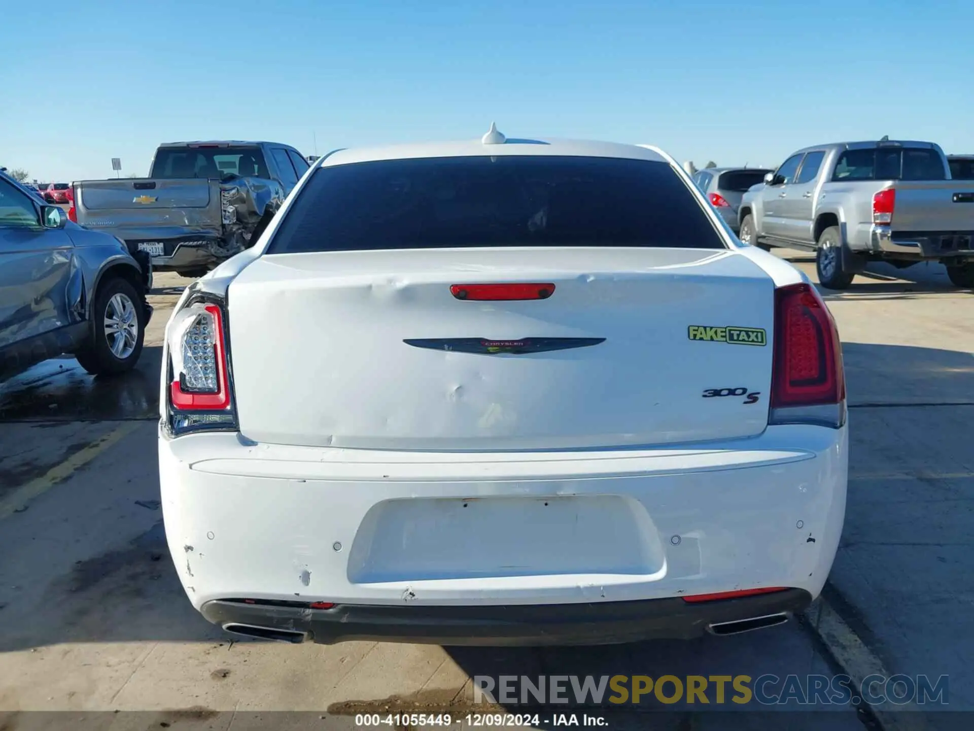 17 fotografías del automóvil dañado 2C3CCABG3MH506965 CHRYSLER 300 2021