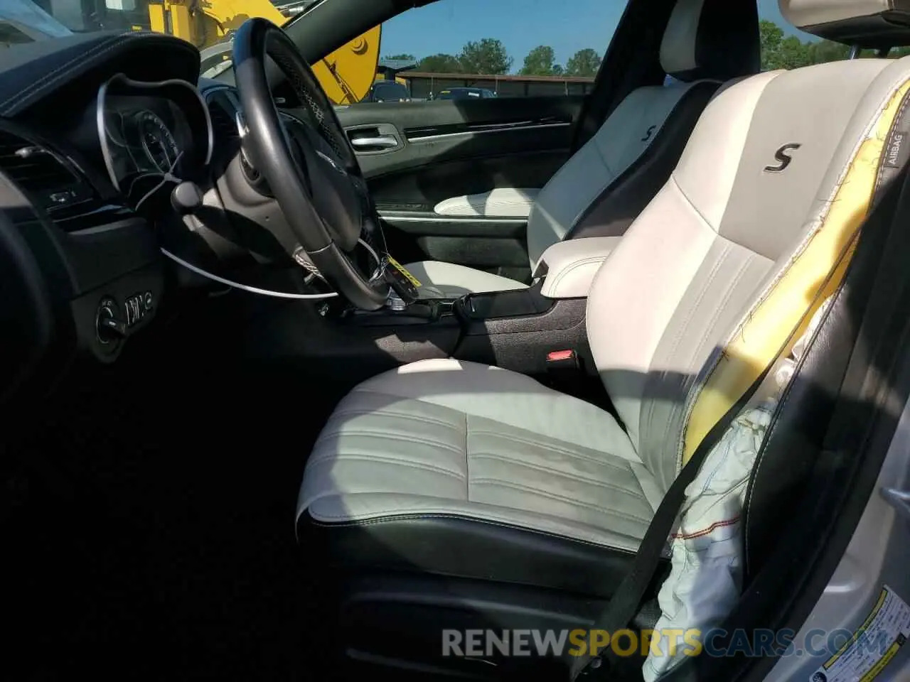 7 fotografías del automóvil dañado 2C3CCABG4MH525539 CHRYSLER 300 2021