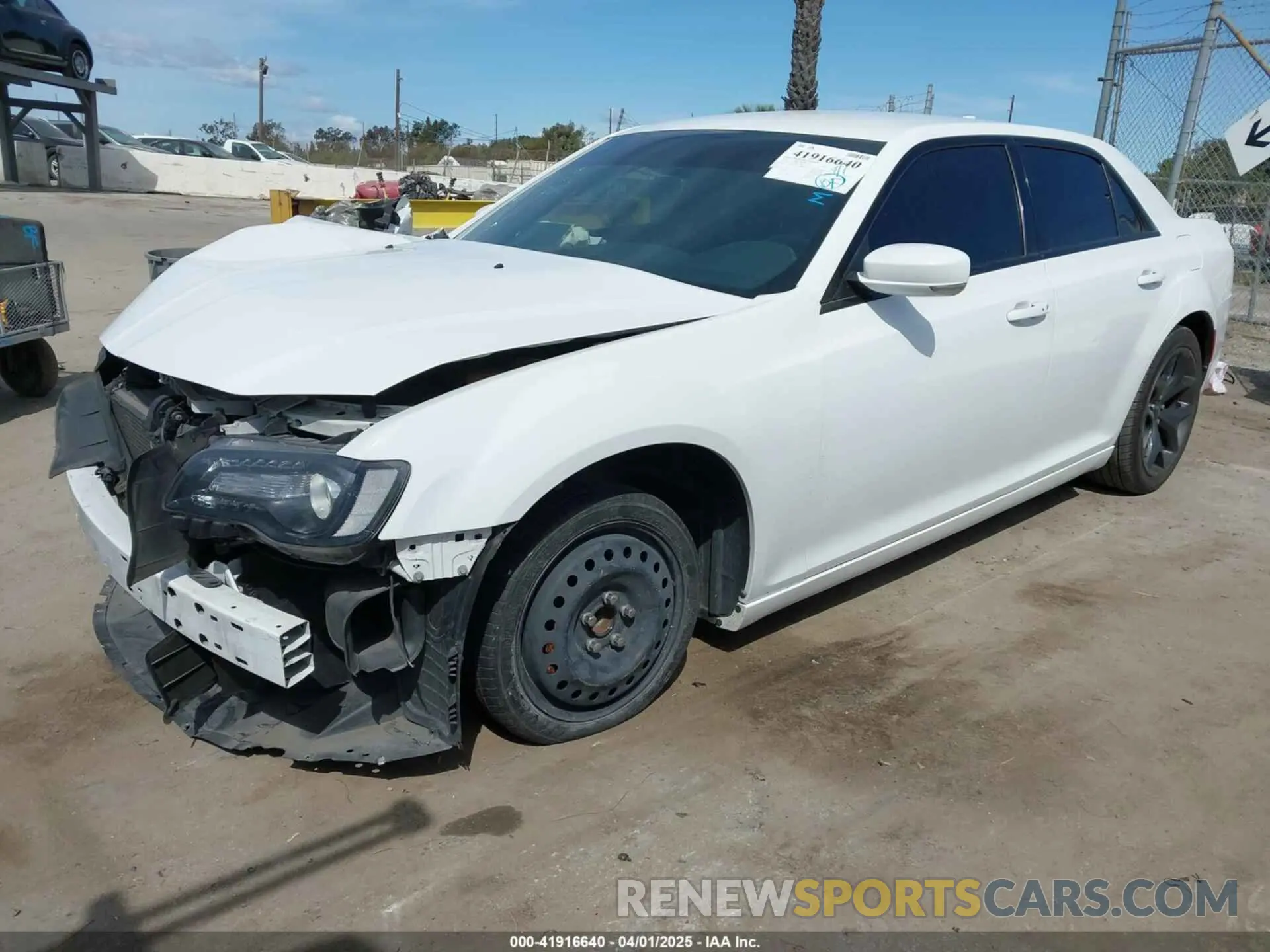 2 fotografías del automóvil dañado 2C3CCABG5MH533004 CHRYSLER 300 2021