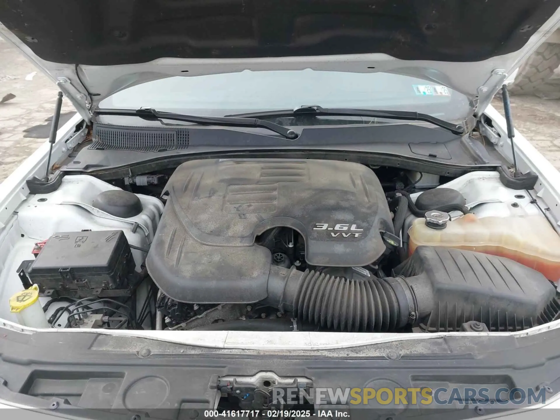 10 fotografías del automóvil dañado 2C3CCABG6MH545419 CHRYSLER 300 2021