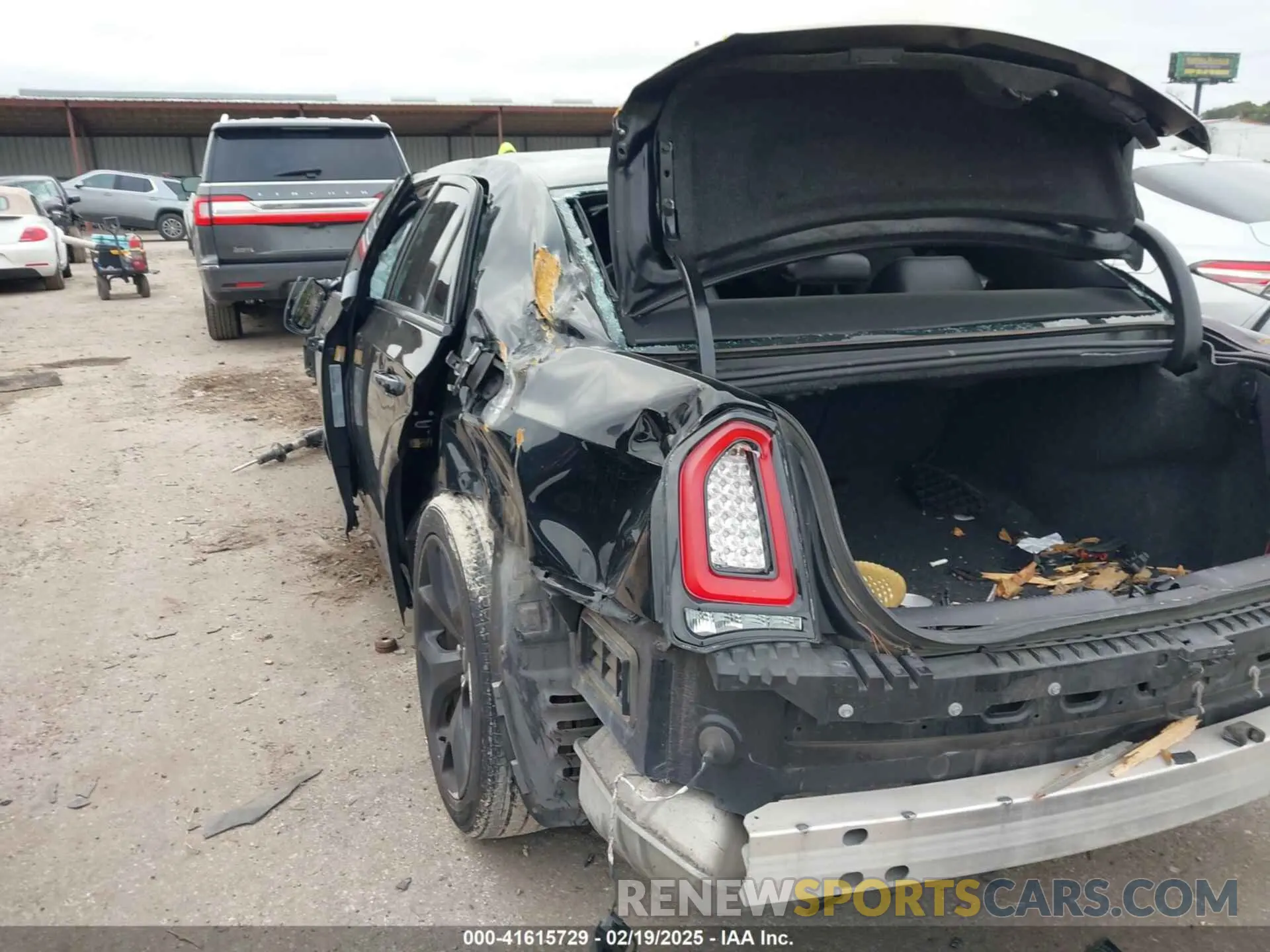 3 fotografías del automóvil dañado 2C3CCABG7MH545493 CHRYSLER 300 2021