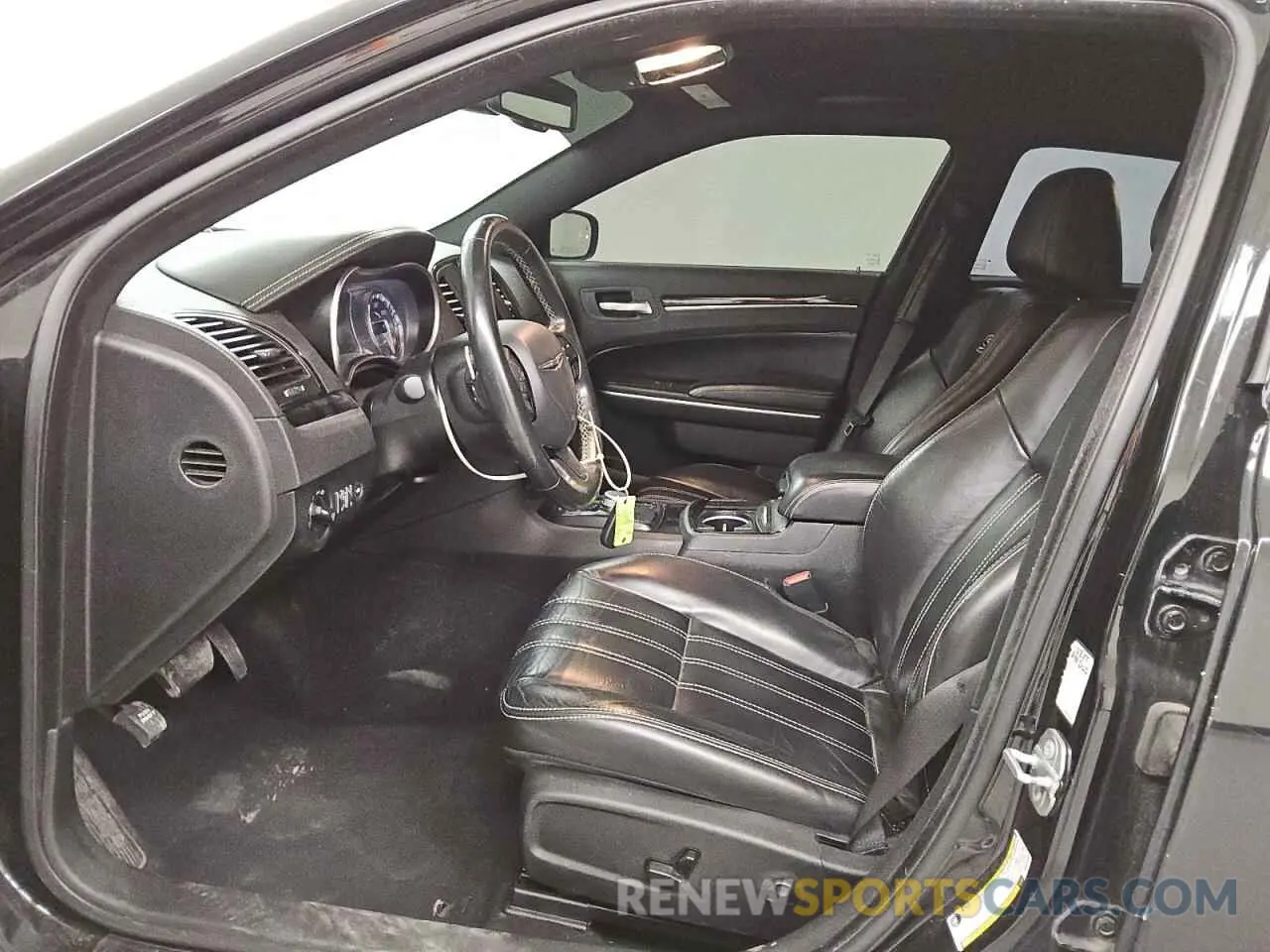 7 fotografías del automóvil dañado 2C3CCABG8MH520182 CHRYSLER 300 2021