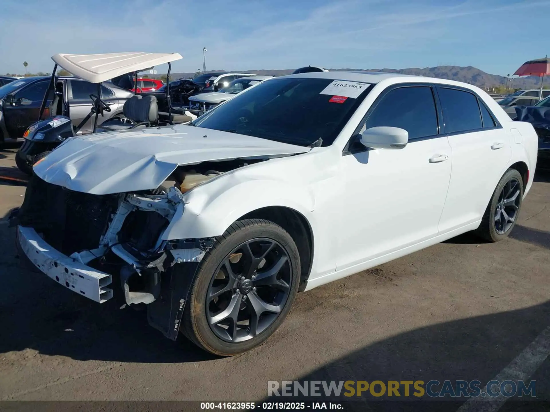 2 fotografías del automóvil dañado 2C3CCABG8MH537354 CHRYSLER 300 2021
