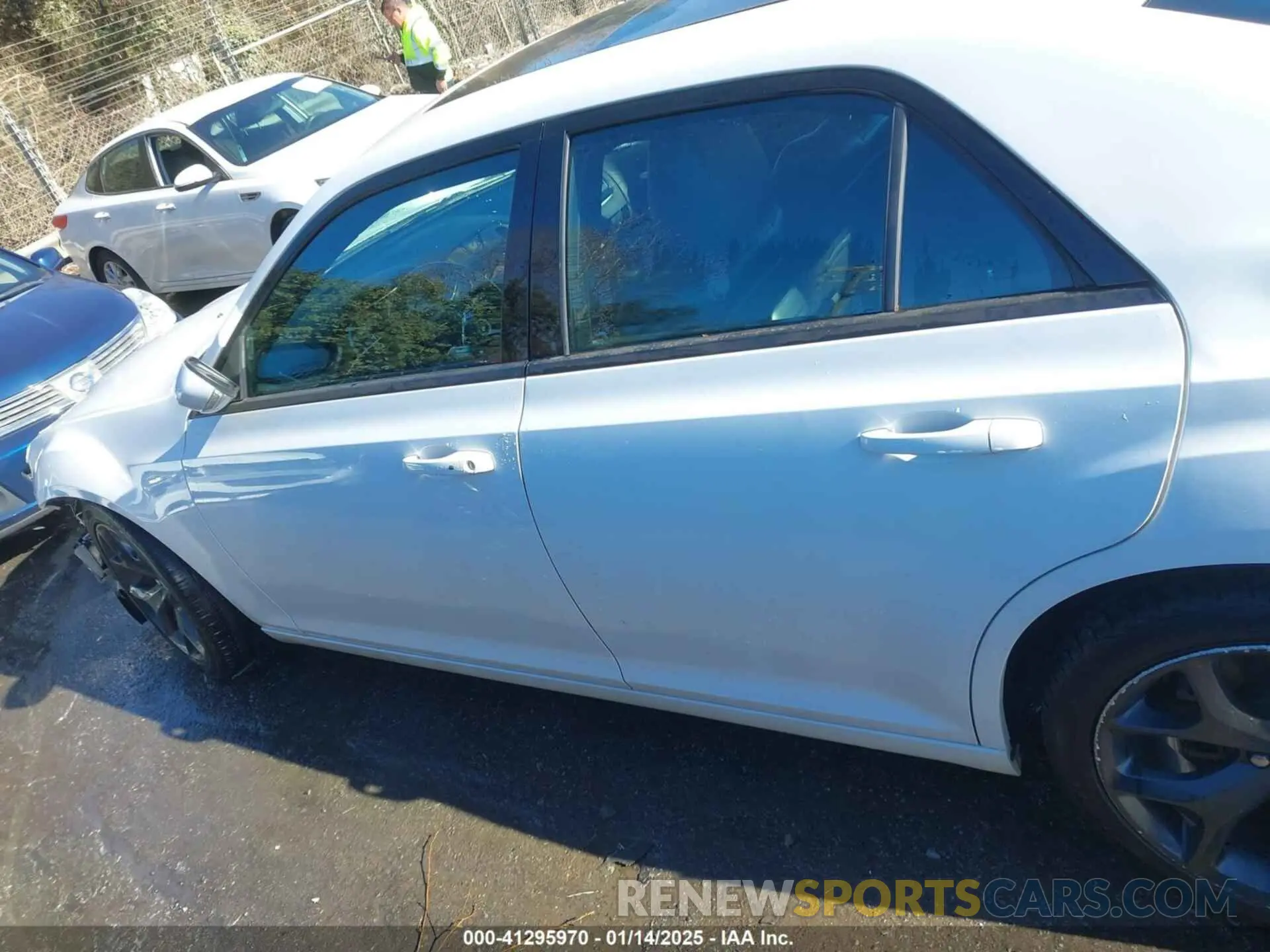 14 fotografías del automóvil dañado 2C3CCABGXMH537050 CHRYSLER 300 2021