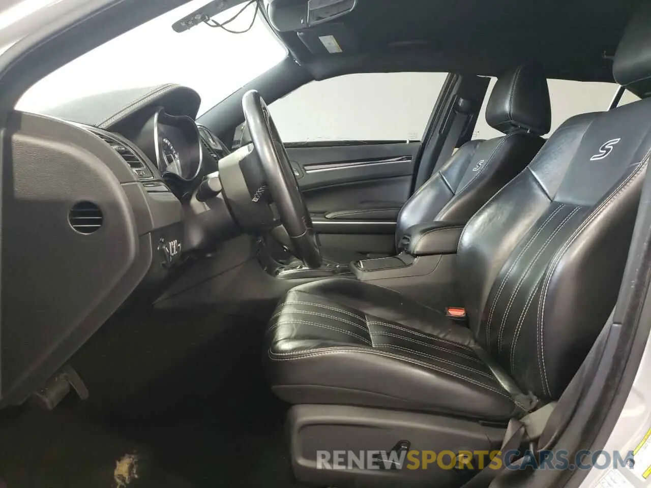7 fotografías del automóvil dañado 2C3CCABT9MH507020 CHRYSLER 300 2021