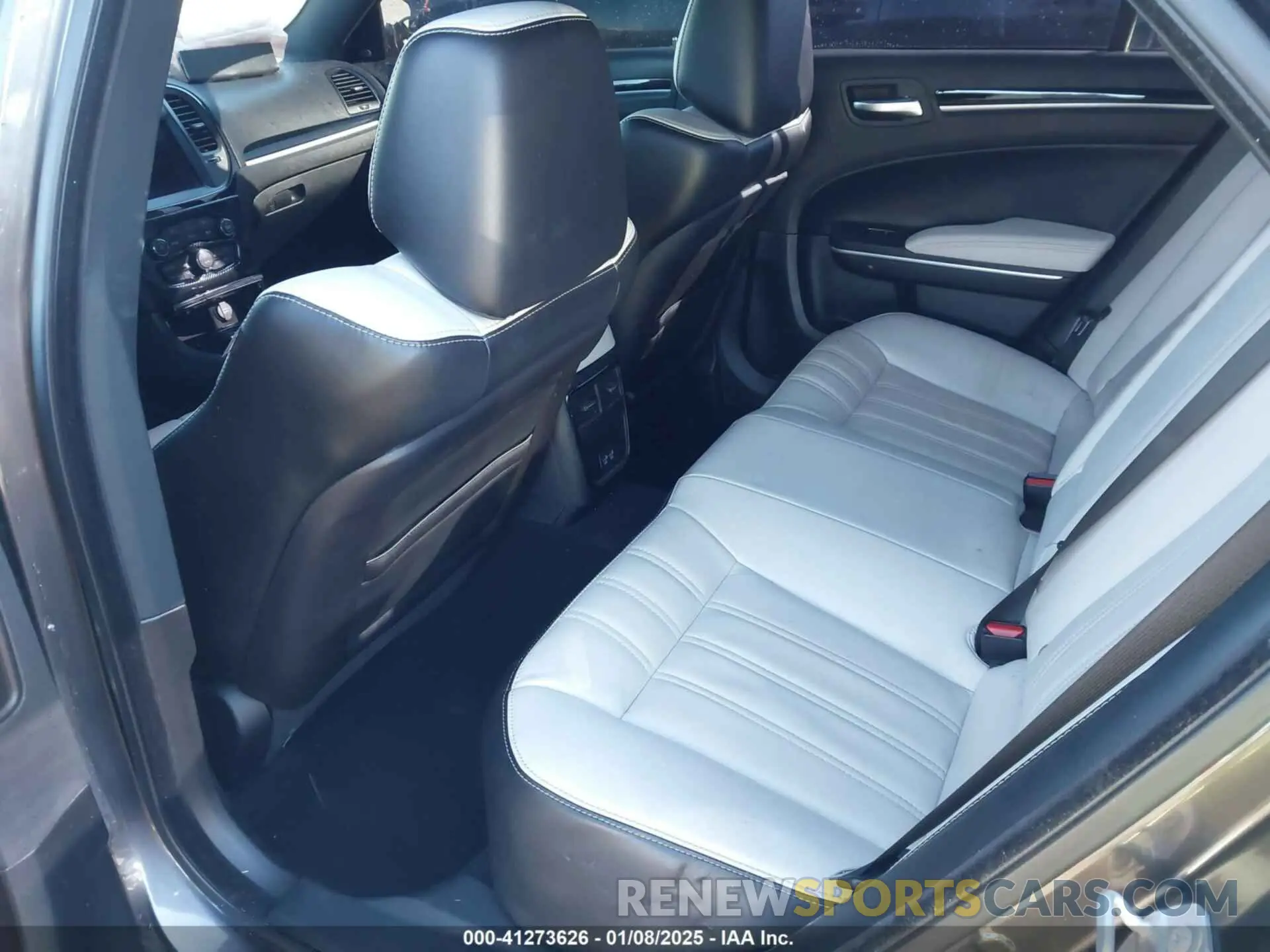8 fotografías del automóvil dañado 2C3CCABT9MH515876 CHRYSLER 300 2021