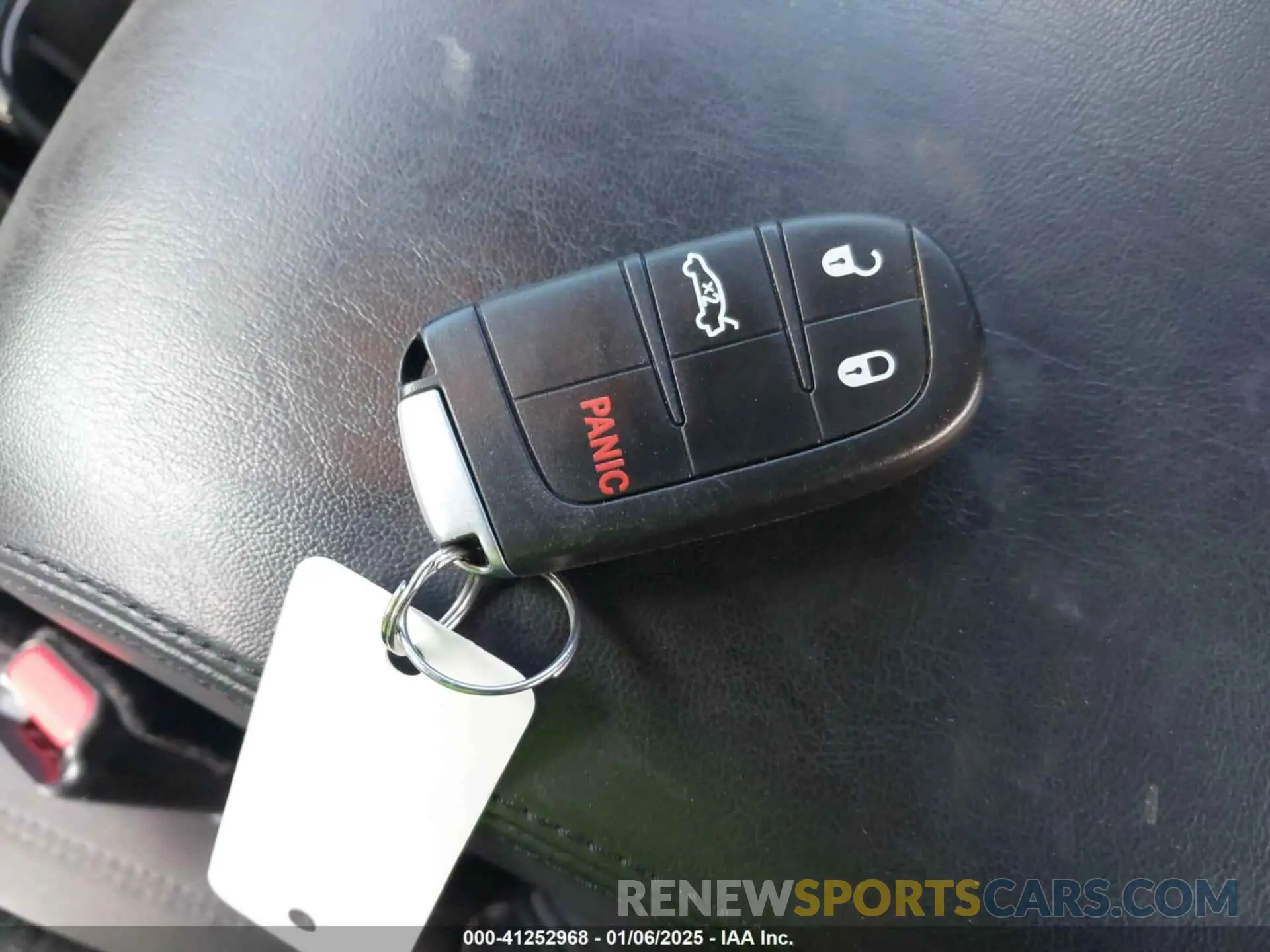11 fotografías del automóvil dañado 2C3CCARG5MH602506 CHRYSLER 300 2021