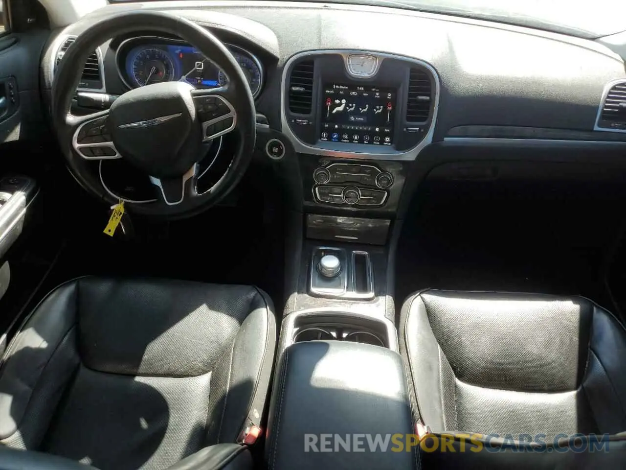 8 fotografías del automóvil dañado 2C3CCARG7MH606542 CHRYSLER 300 2021