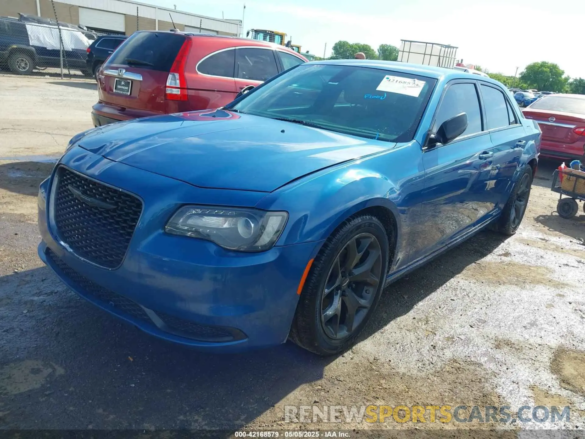 2 fotografías del automóvil dañado 2C3CCAAG1NH139499 CHRYSLER 300 2022