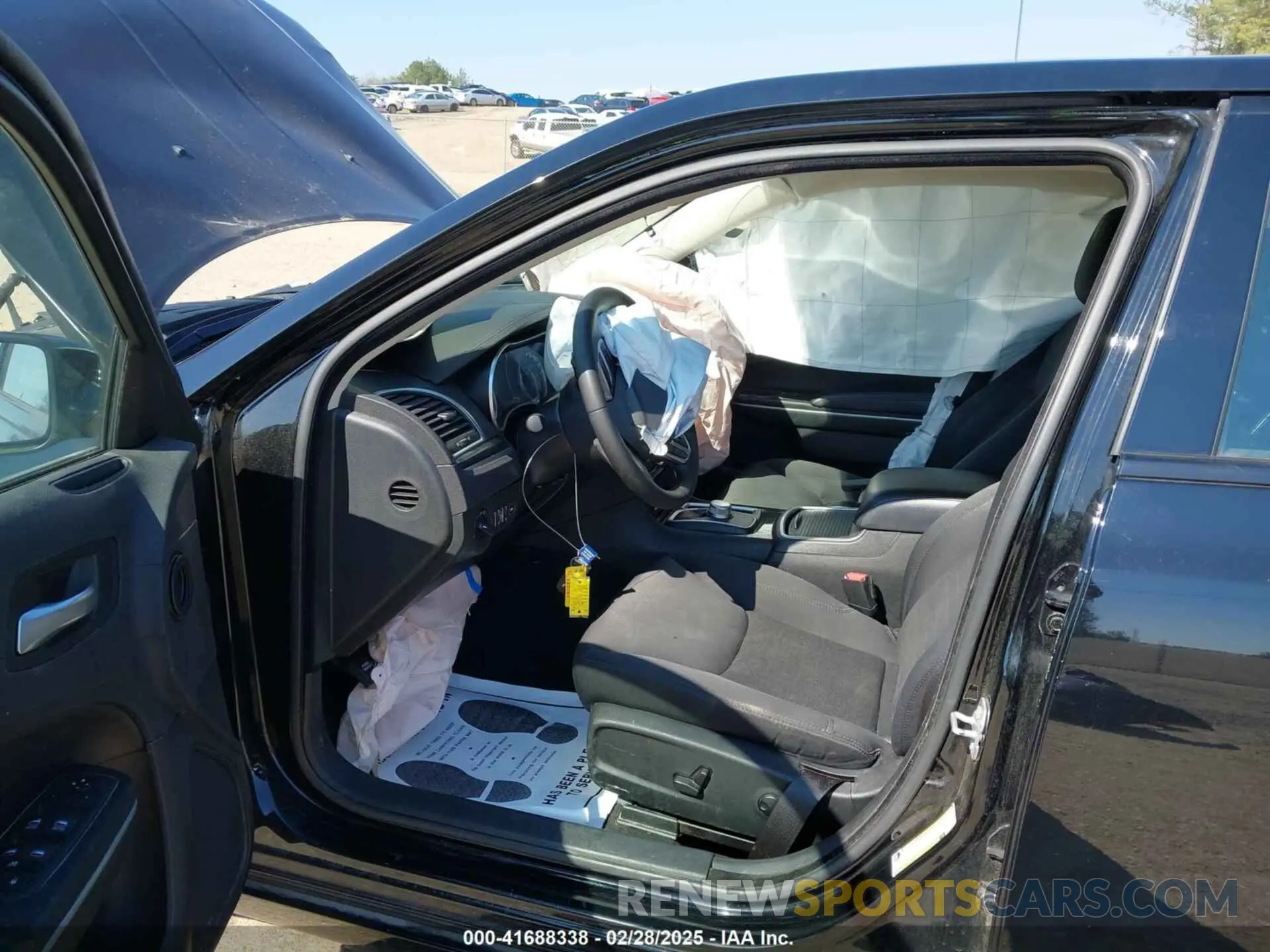 5 fotografías del automóvil dañado 2C3CCAAG7NH270808 CHRYSLER 300 2022