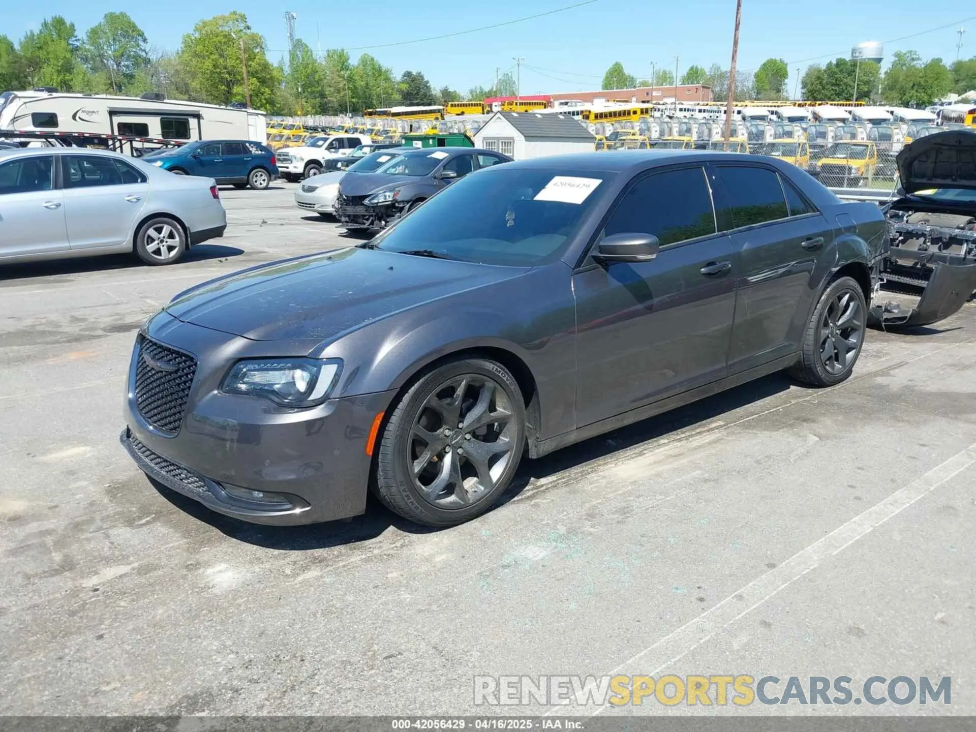 2 fotografías del automóvil dañado 2C3CCABG1NH259933 CHRYSLER 300 2022