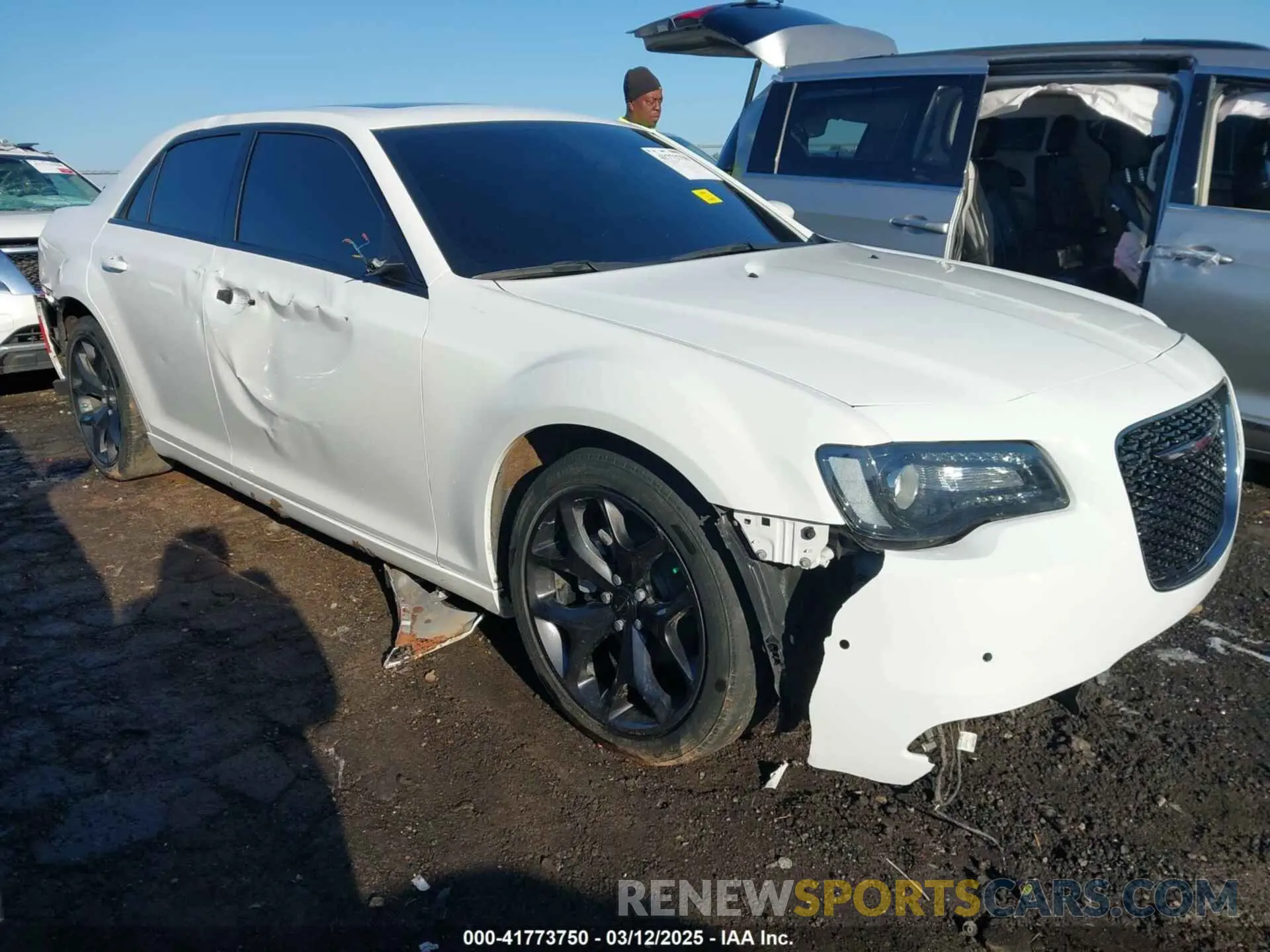 14 fotografías del automóvil dañado 2C3CCABG2NH167679 CHRYSLER 300 2022