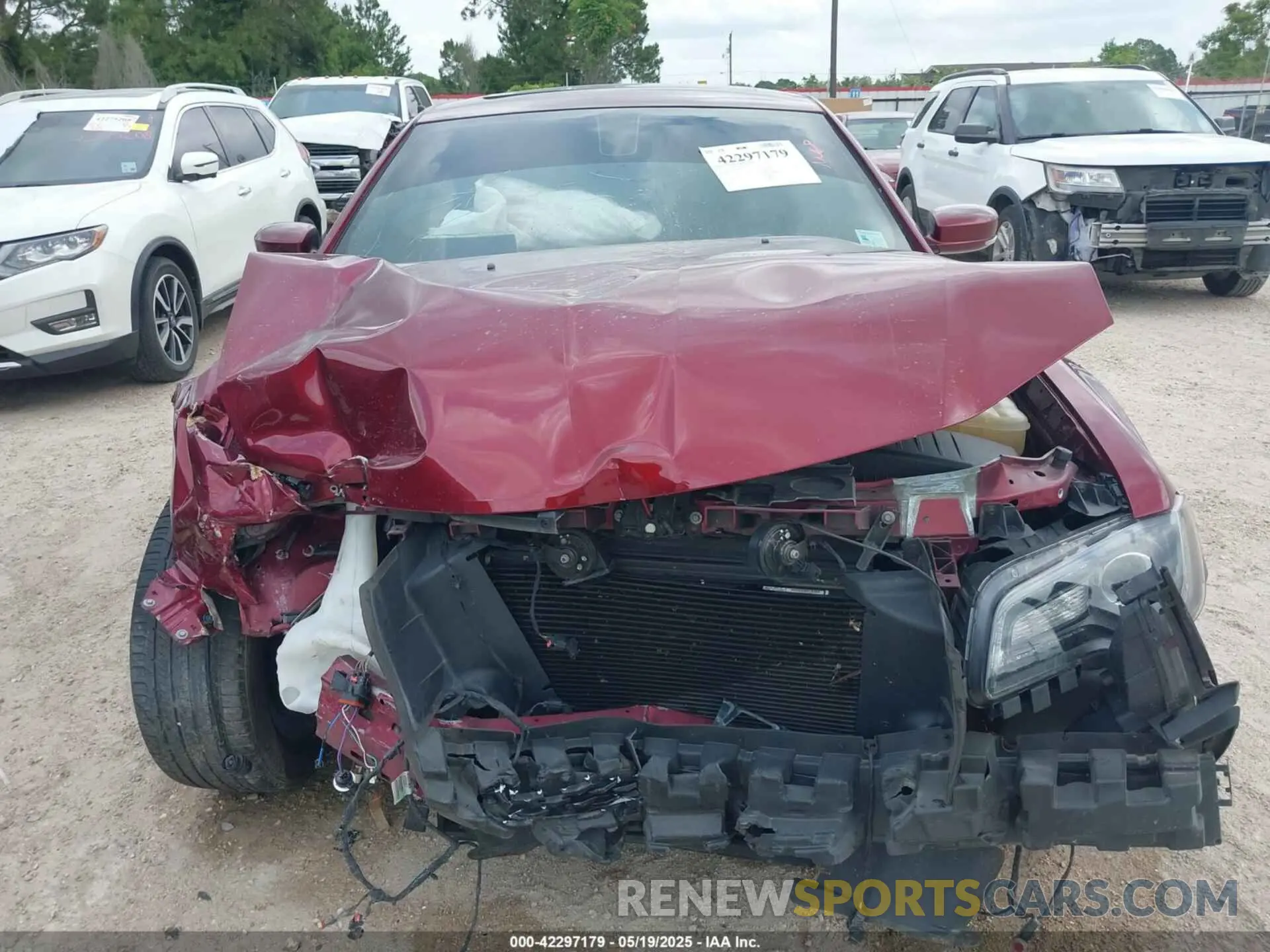 13 fotografías del automóvil dañado 2C3CCABG3NH167612 CHRYSLER 300 2022