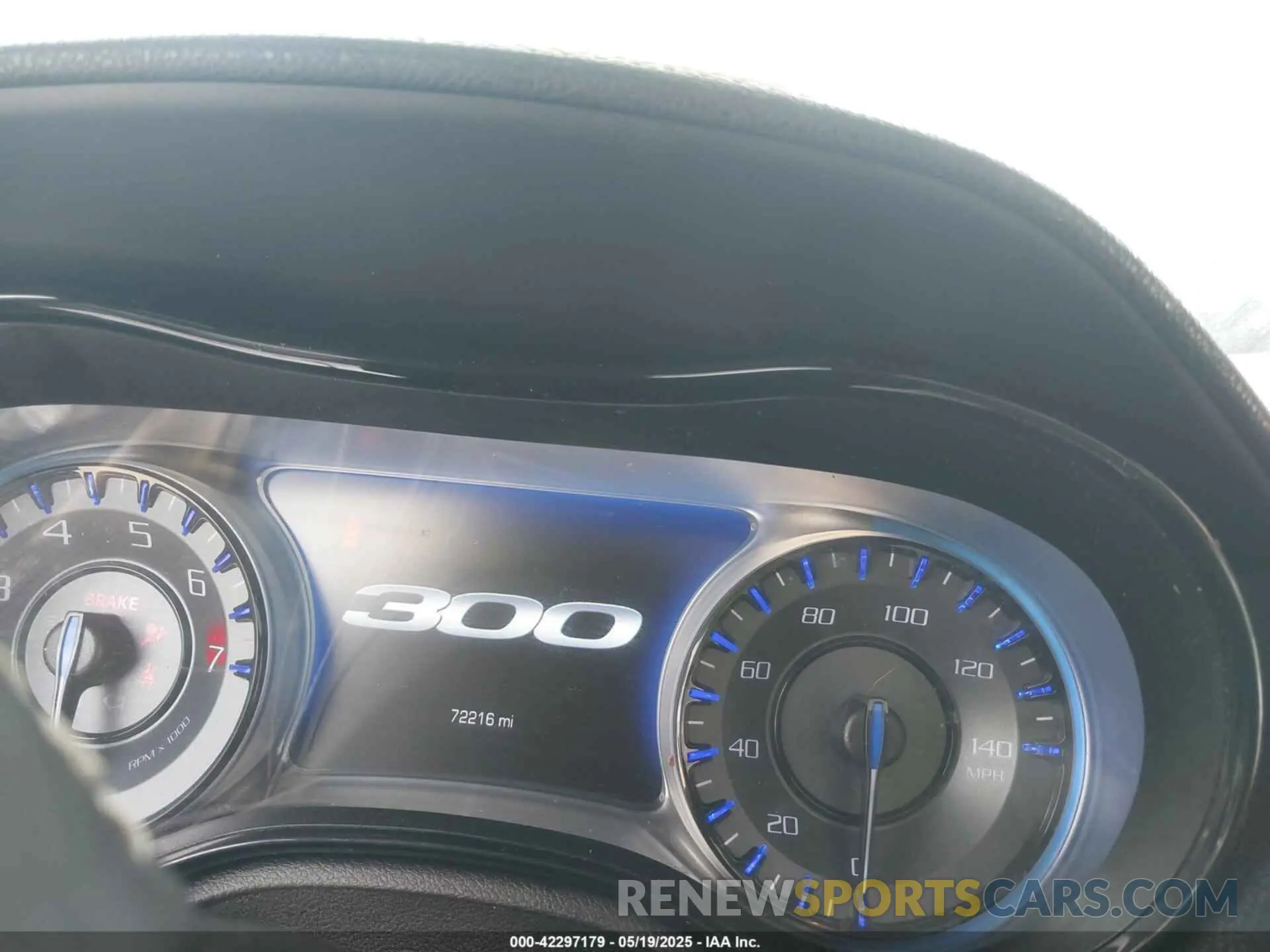 16 fotografías del automóvil dañado 2C3CCABG3NH167612 CHRYSLER 300 2022