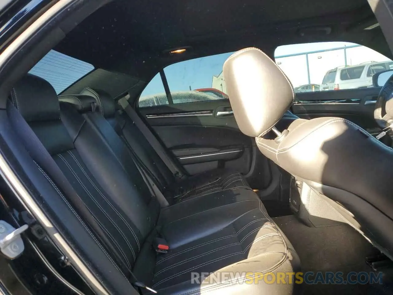 10 fotografías del automóvil dañado 2C3CCABG6NH154613 CHRYSLER 300 2022