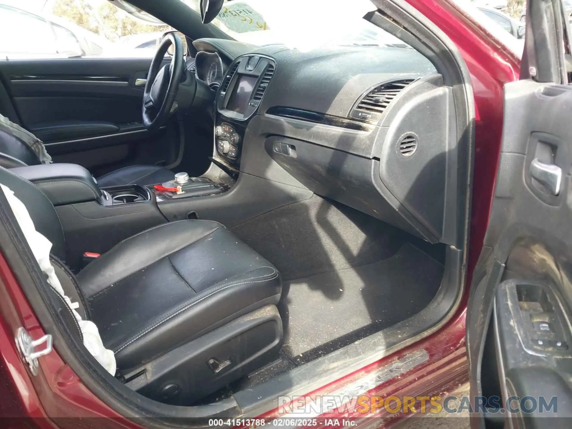 5 fotografías del automóvil dañado 2C3CCABG9NH123713 CHRYSLER 300 2022