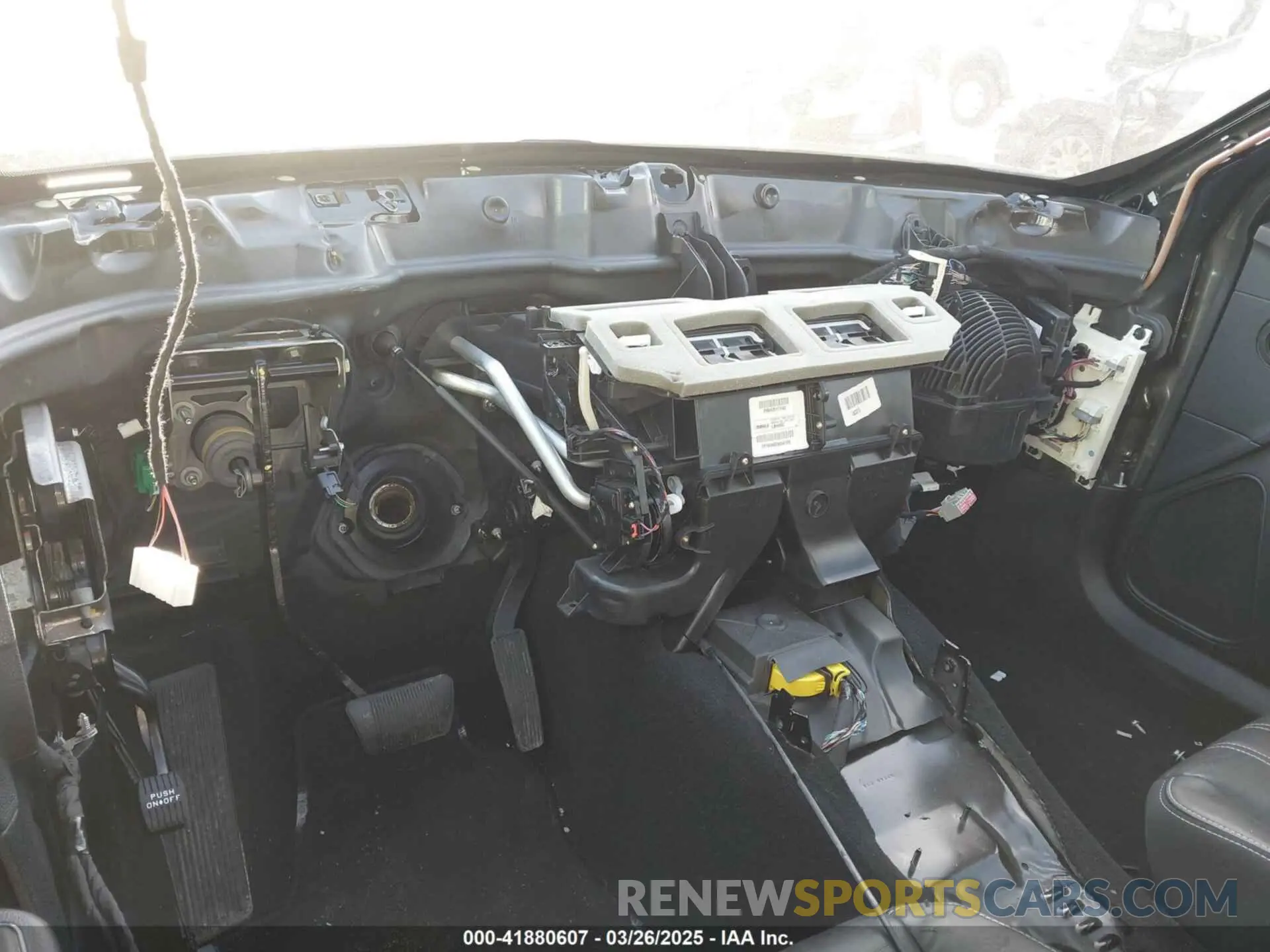 16 fotografías del automóvil dañado 2C3CCABT3NH107472 CHRYSLER 300 2022