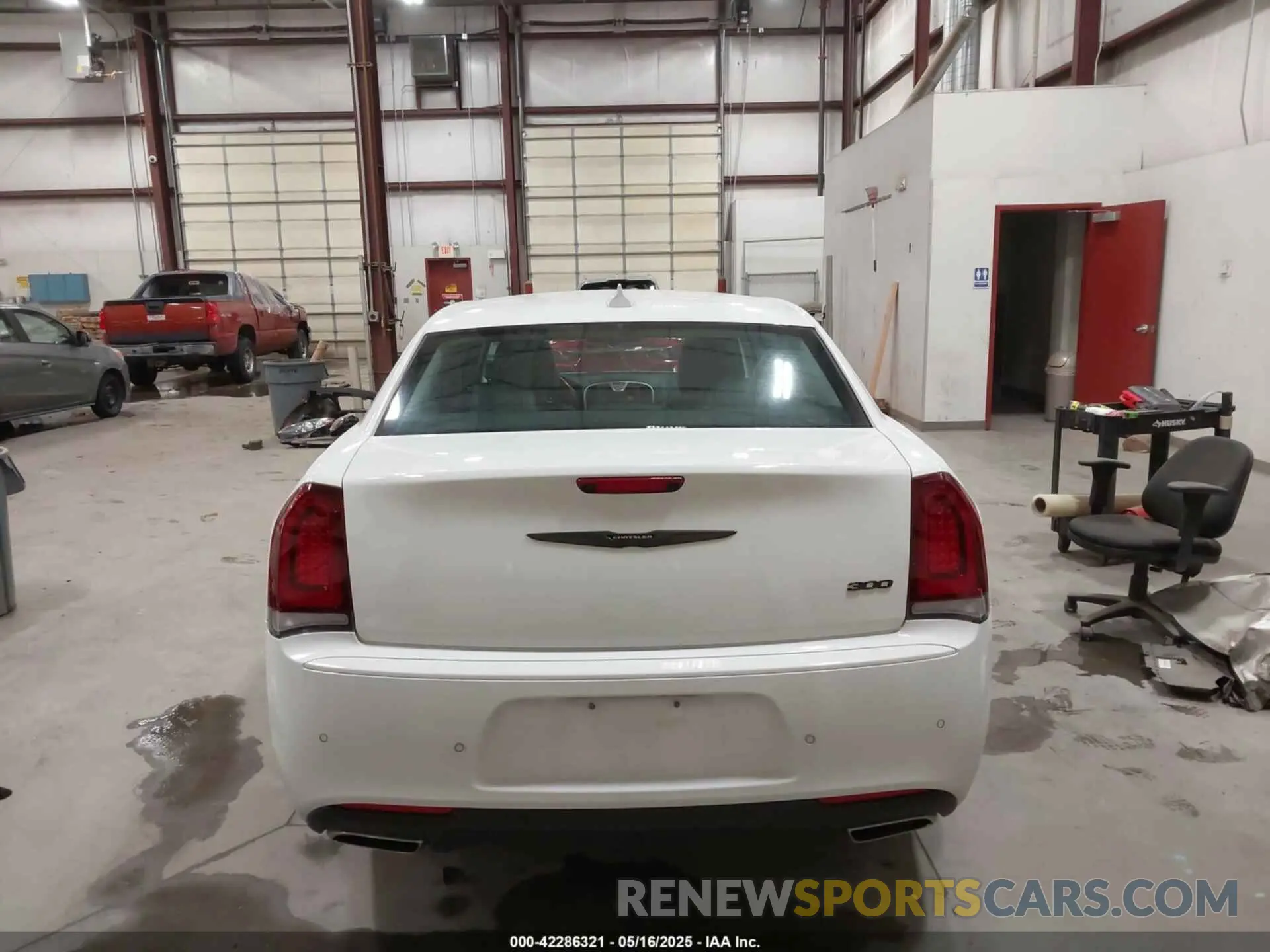 16 fotografías del automóvil dañado 2C3CCADG1NH205500 CHRYSLER 300 2022