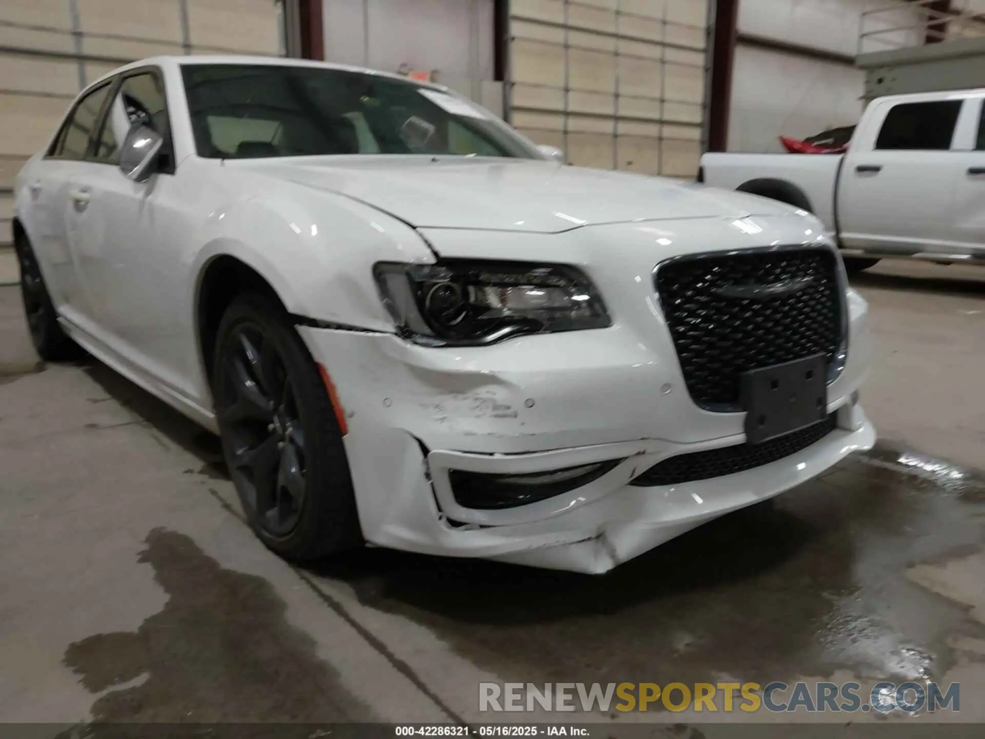 17 fotografías del automóvil dañado 2C3CCADG1NH205500 CHRYSLER 300 2022