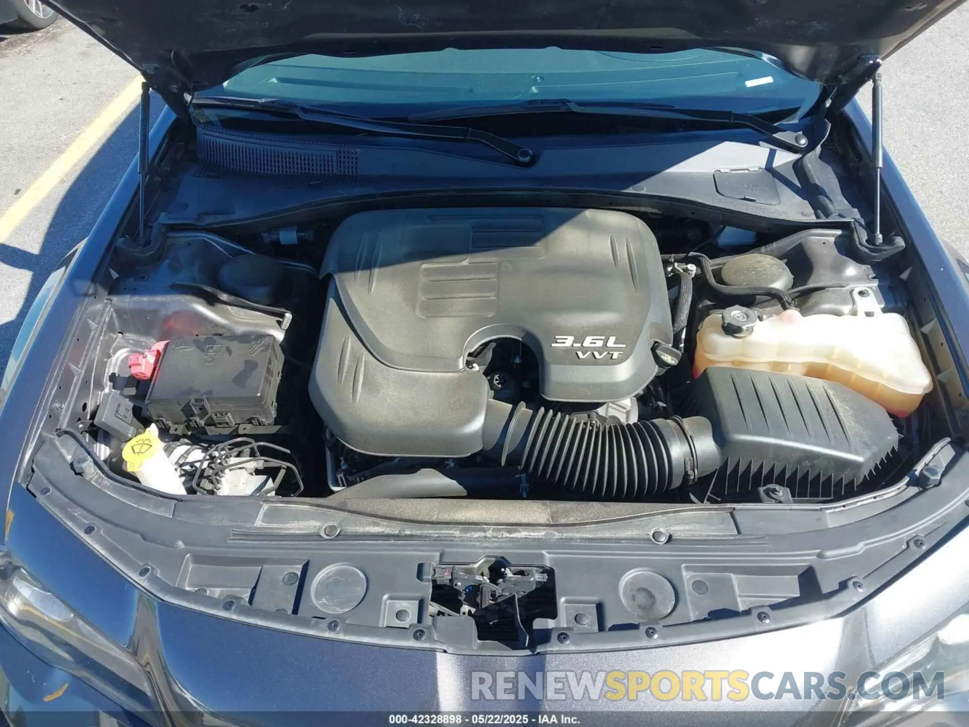 10 fotografías del automóvil dañado 2C3CCADG1NH225925 CHRYSLER 300 2022