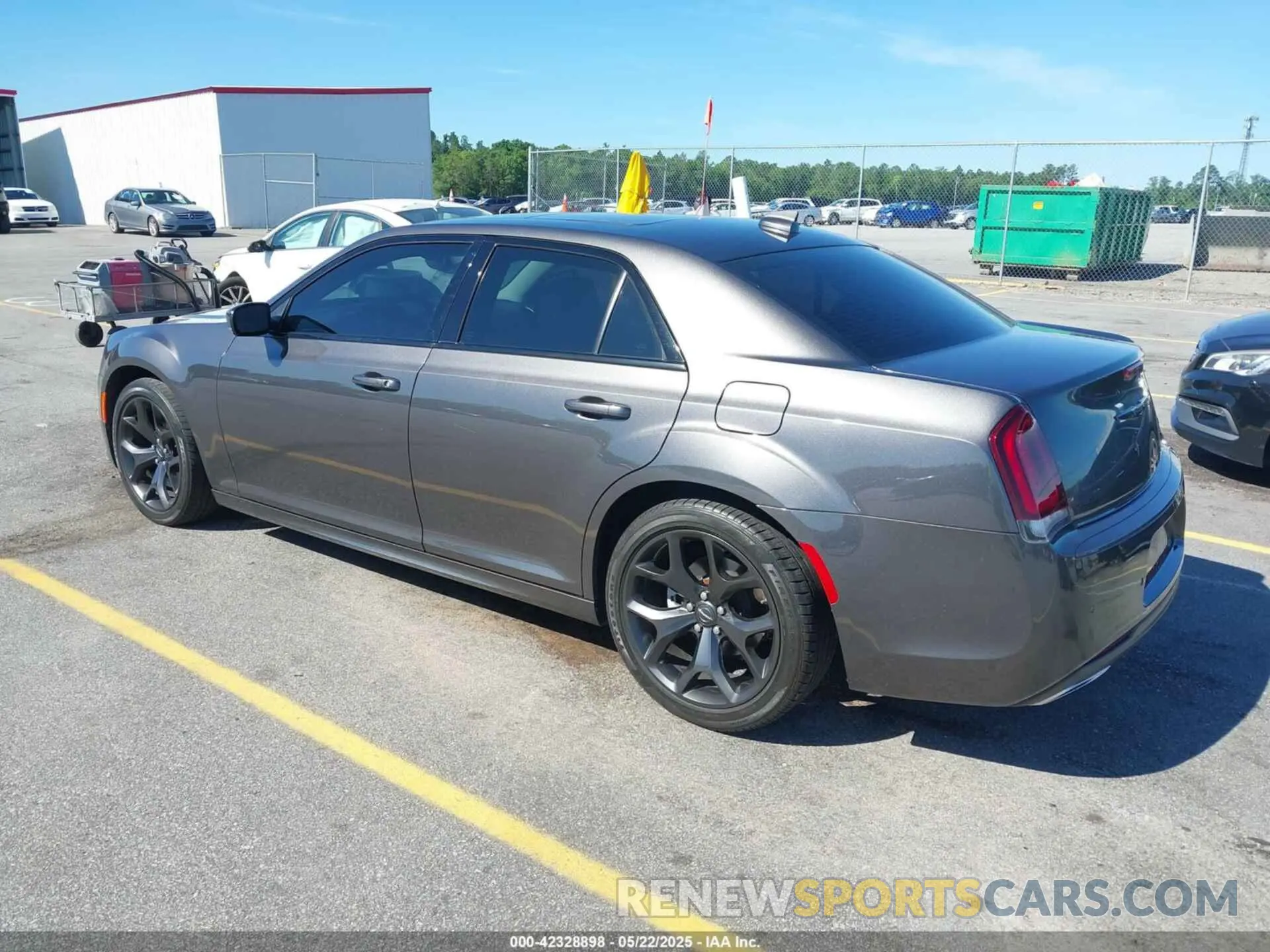 3 fotografías del automóvil dañado 2C3CCADG1NH225925 CHRYSLER 300 2022