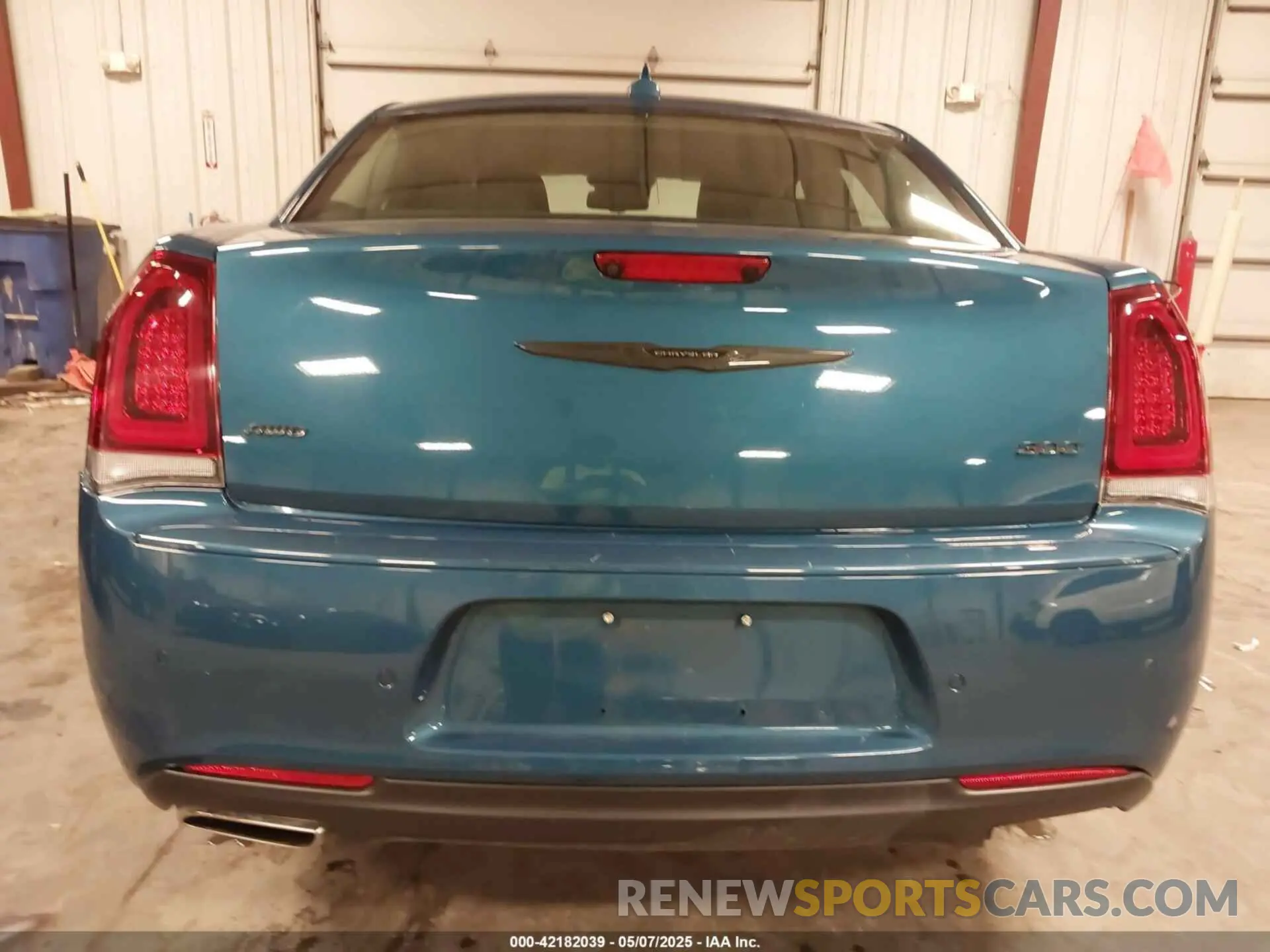 16 fotografías del automóvil dañado 2C3CCASG5NH241600 CHRYSLER 300 2022