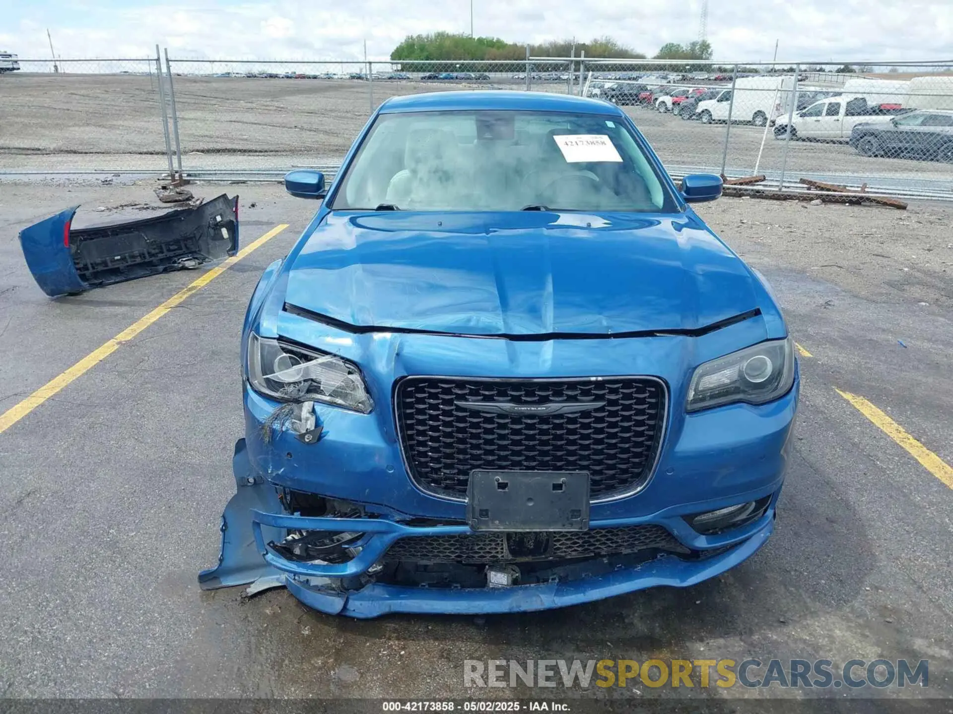 13 fotografías del automóvil dañado 2C3CCASG7NH134595 CHRYSLER 300 2022