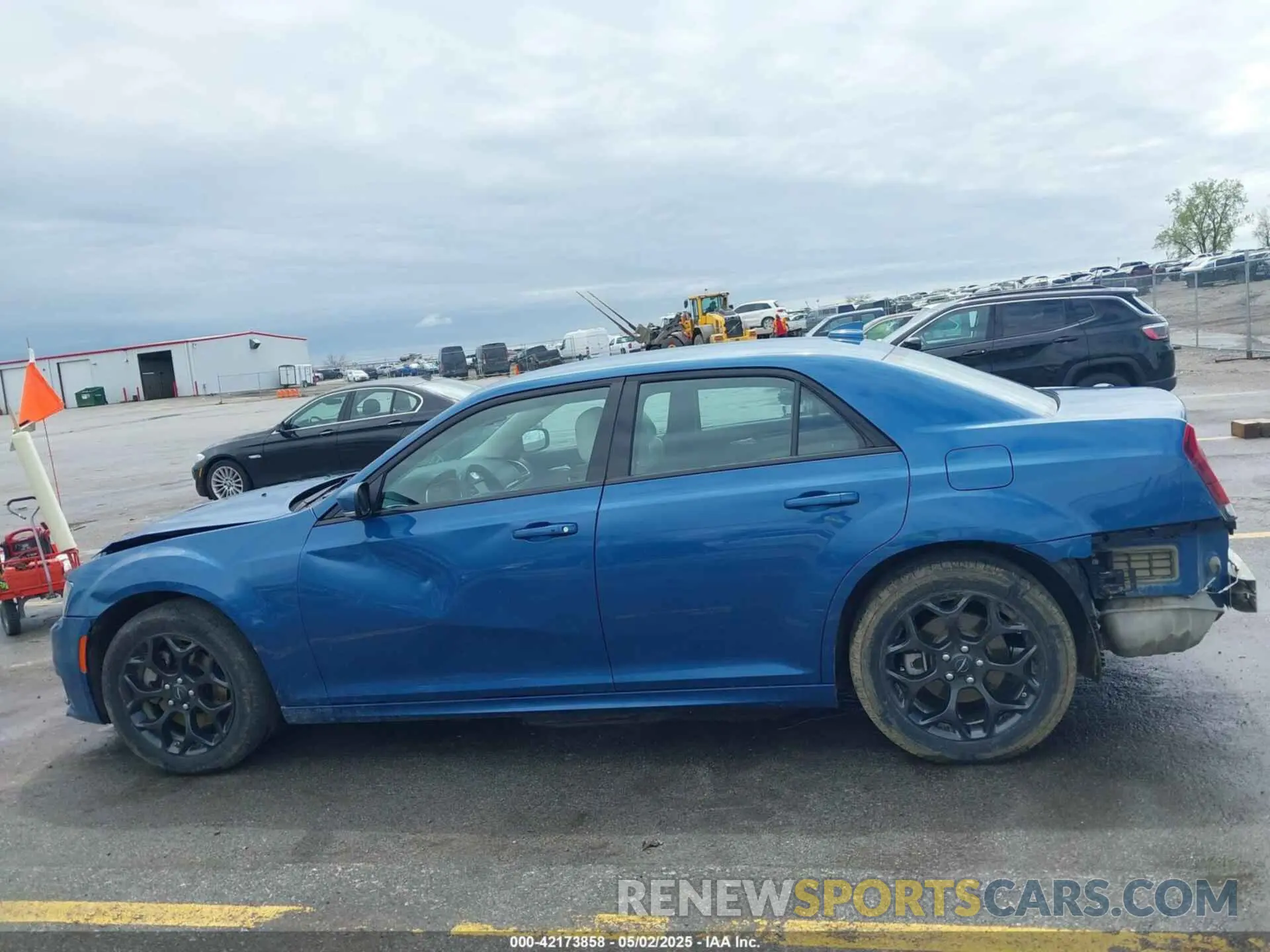 15 fotografías del automóvil dañado 2C3CCASG7NH134595 CHRYSLER 300 2022
