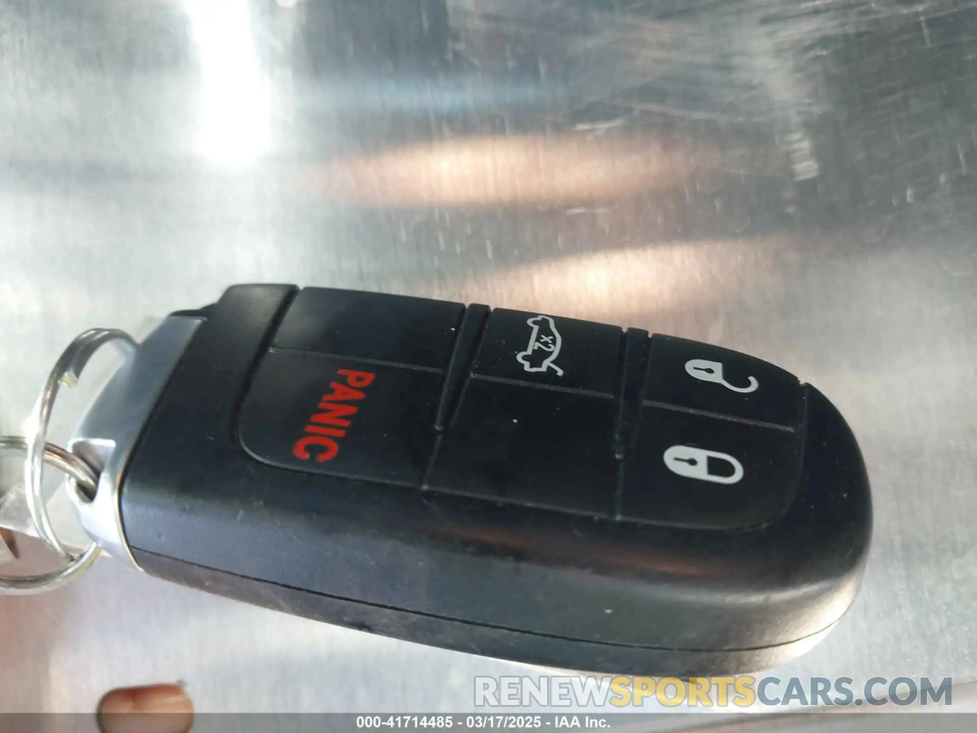 11 fotografías del automóvil dañado 2C3CCAAGXPH664953 CHRYSLER 300 2023