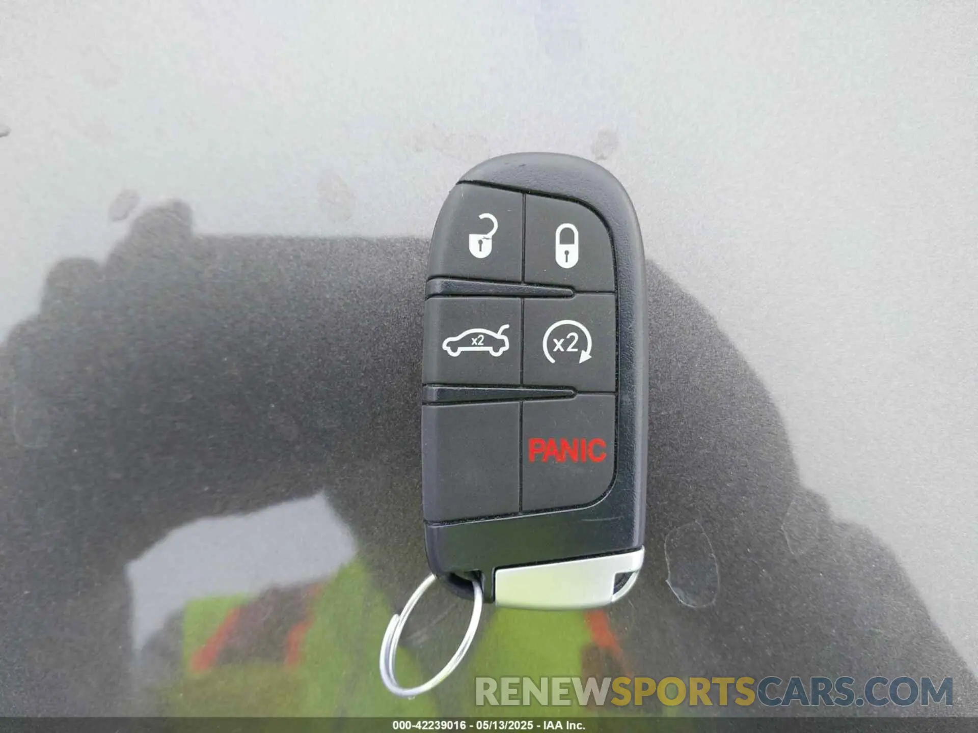 11 fotografías del automóvil dañado 2C3CCABG1PH561239 CHRYSLER 300 2023
