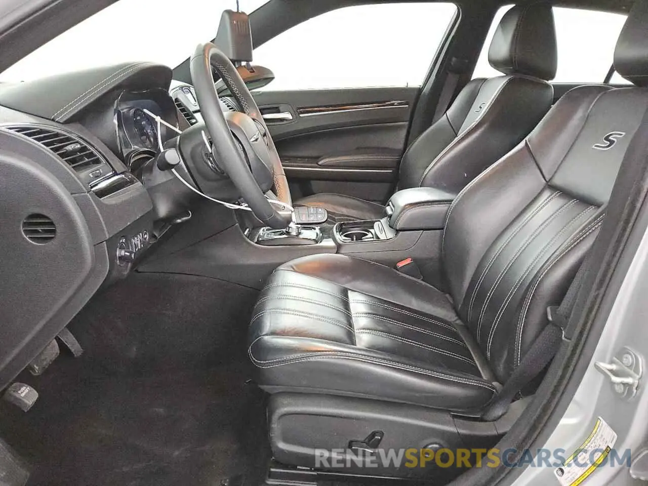 7 fotografías del automóvil dañado 2C3CCABG2PH633291 CHRYSLER 300 2023