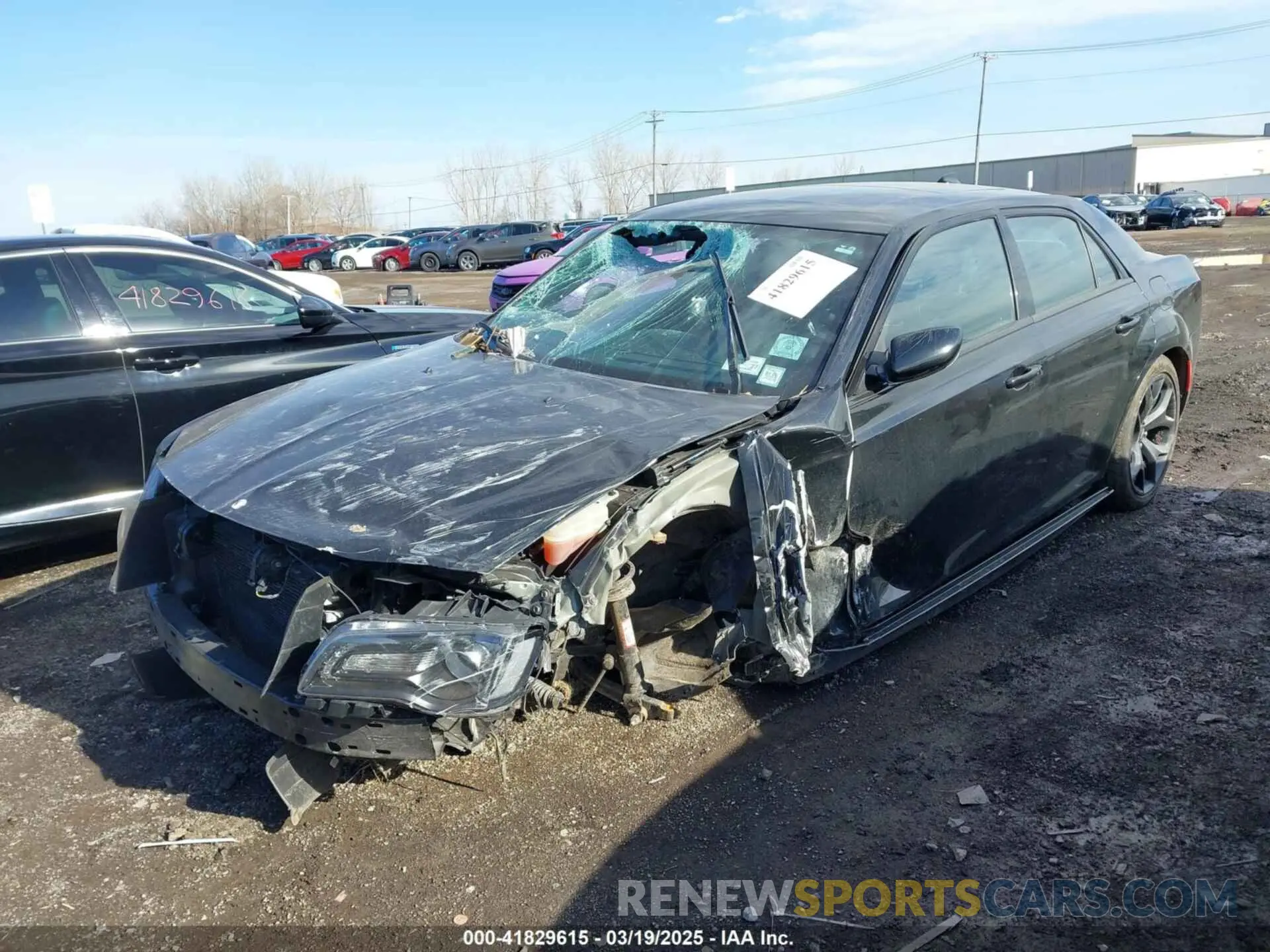 2 fotografías del automóvil dañado 2C3CCABG6PH537695 CHRYSLER 300 2023