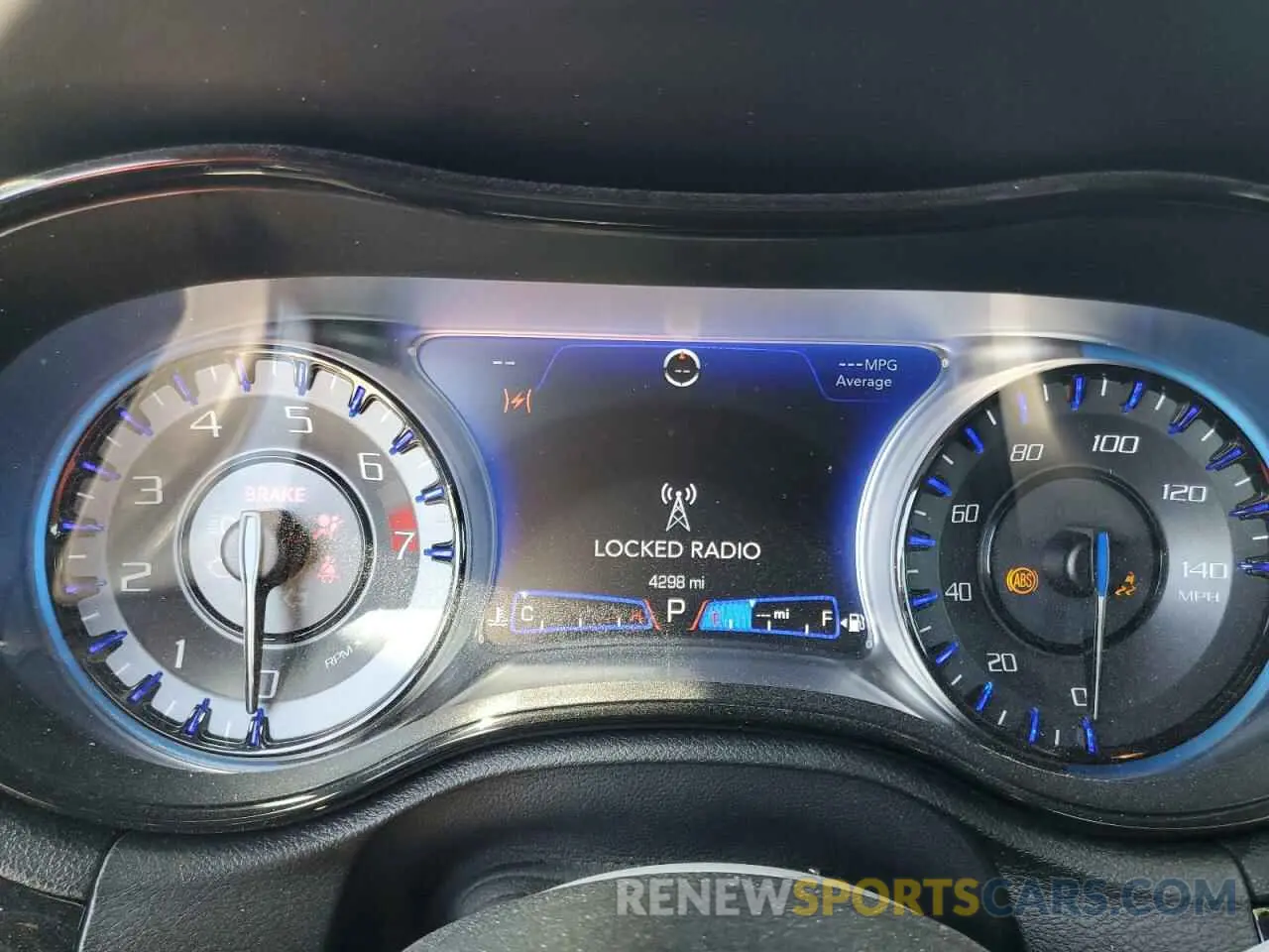 9 fotografías del automóvil dañado 2C3CCABG7PH664889 CHRYSLER 300 2023