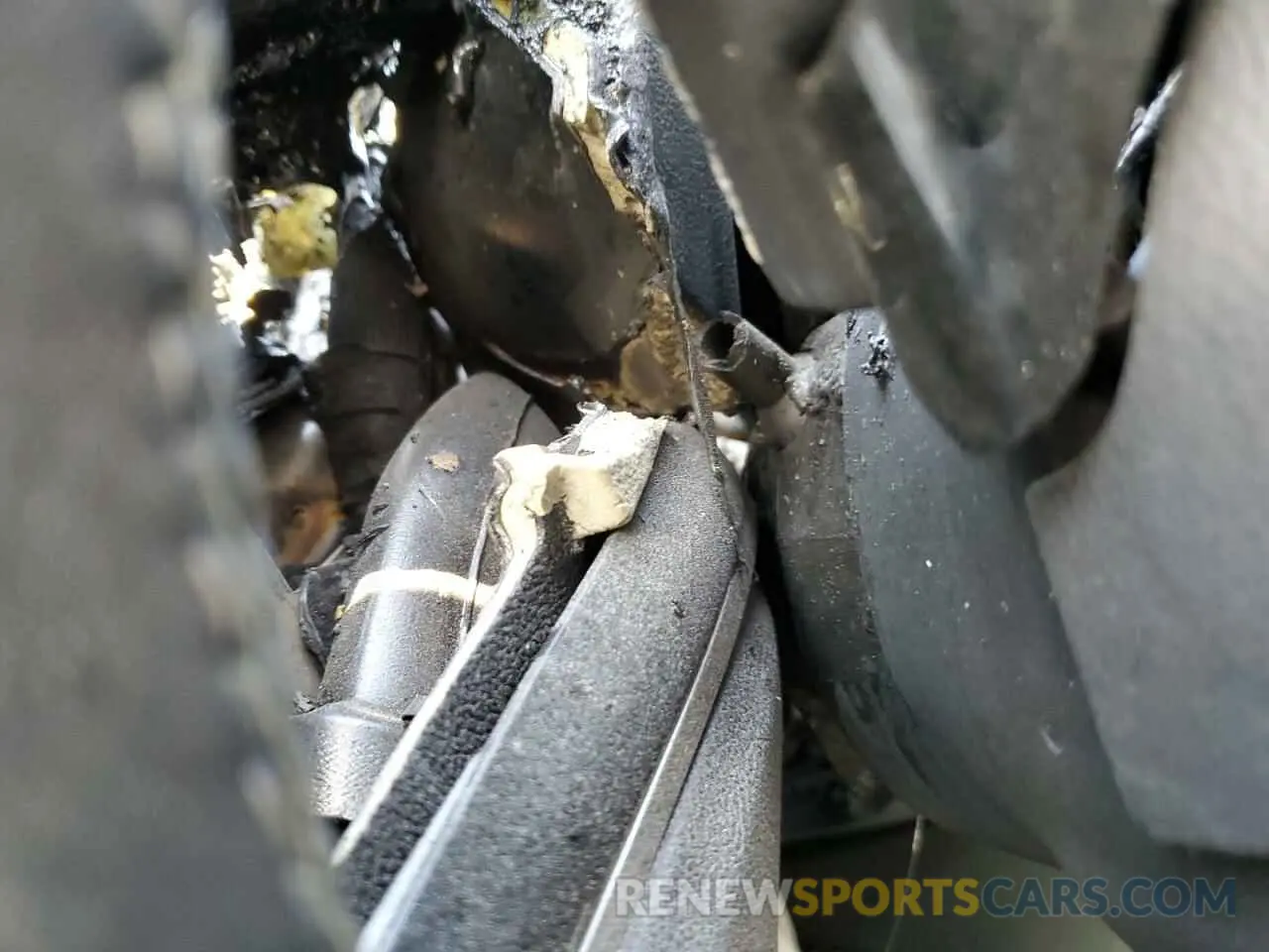 9 fotografías del automóvil dañado 2C3CCABGXPH633328 CHRYSLER 300 2023