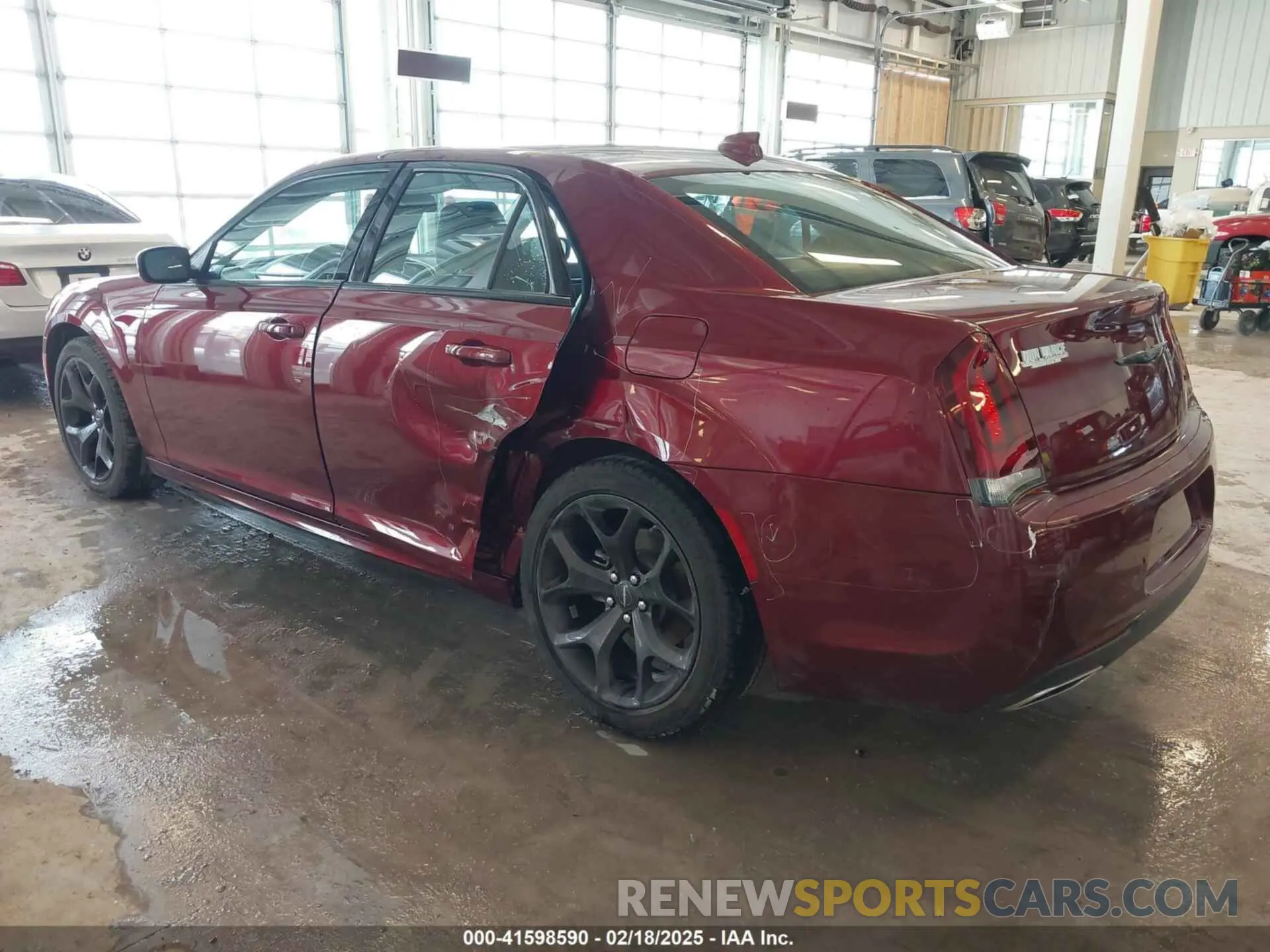 3 fotografías del automóvil dañado 2C3CCADG8PH538327 CHRYSLER 300 2023