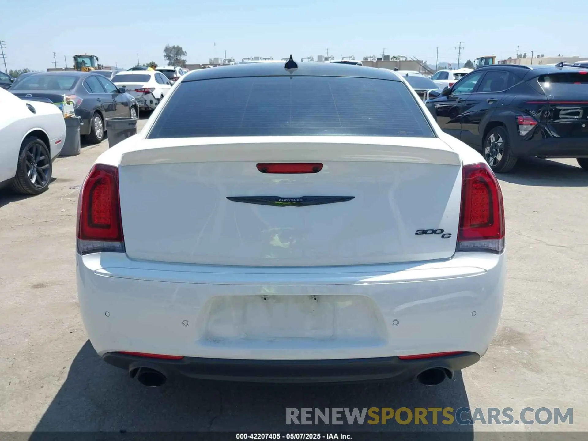 17 fotografías del automóvil dañado 2C3CCAPJ0PH501084 CHRYSLER 300 2023