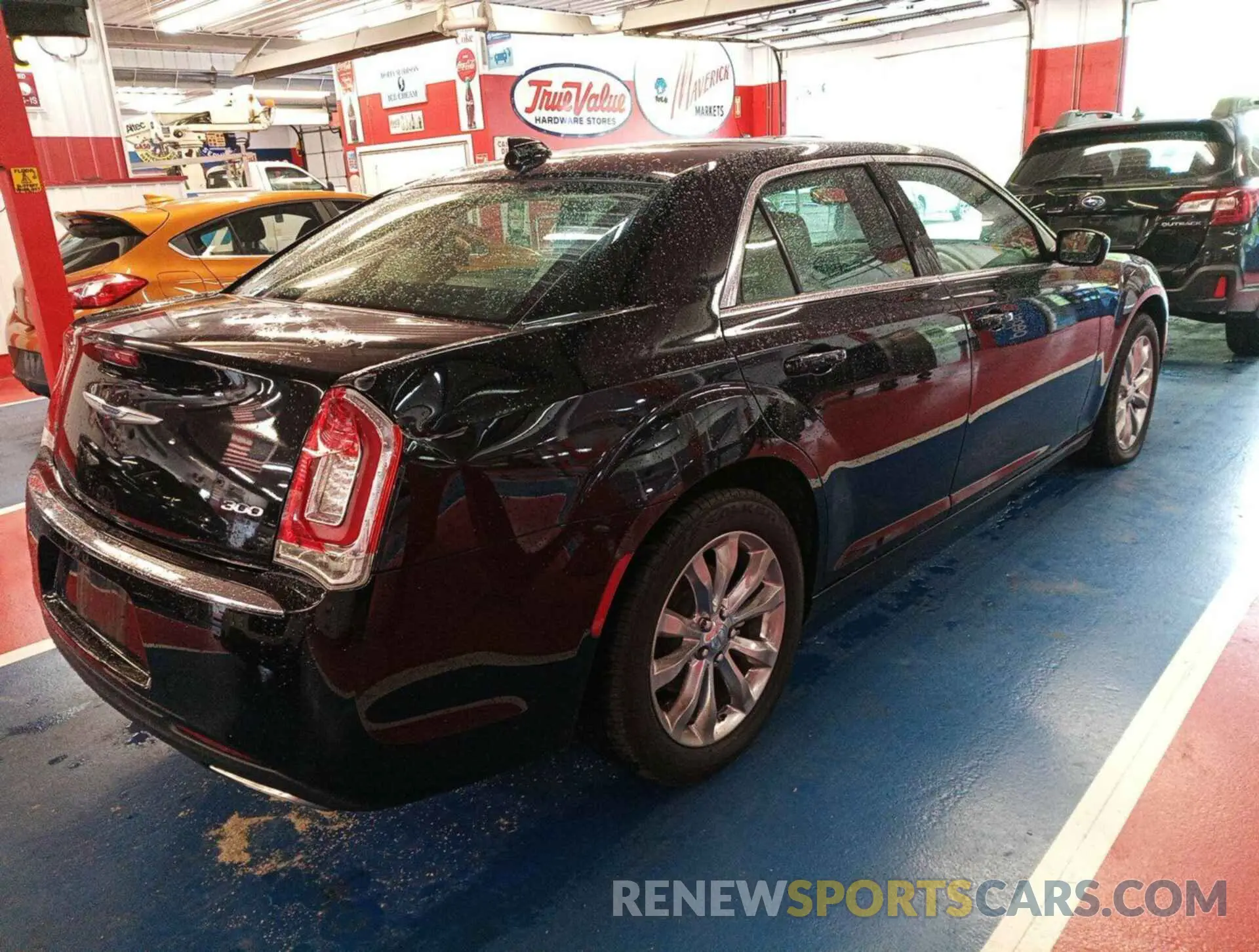 18 fotografías del automóvil dañado 2C3CCARG1PH556323 CHRYSLER 300 2023