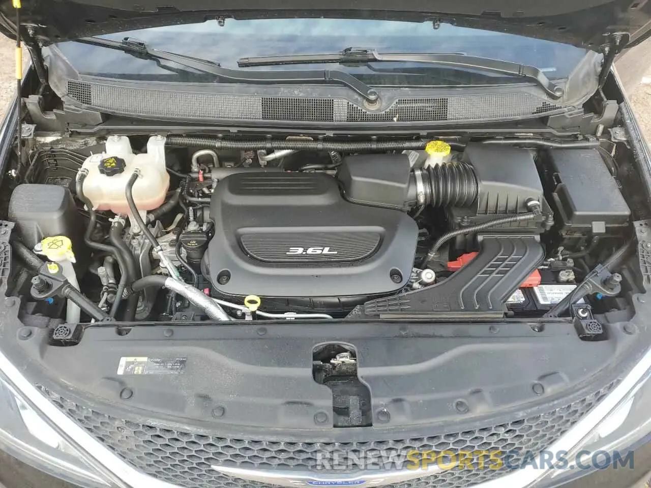 14 fotografías del automóvil dañado 2C4RC1EG6KR506175 CHRYSLER All Models 2019