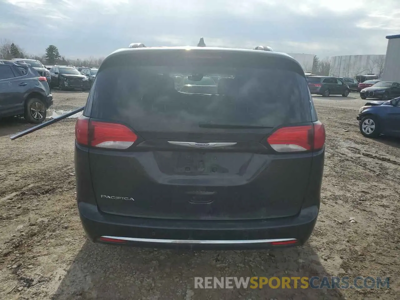 6 fotografías del automóvil dañado 2C4RC1EG6KR506175 CHRYSLER All Models 2019