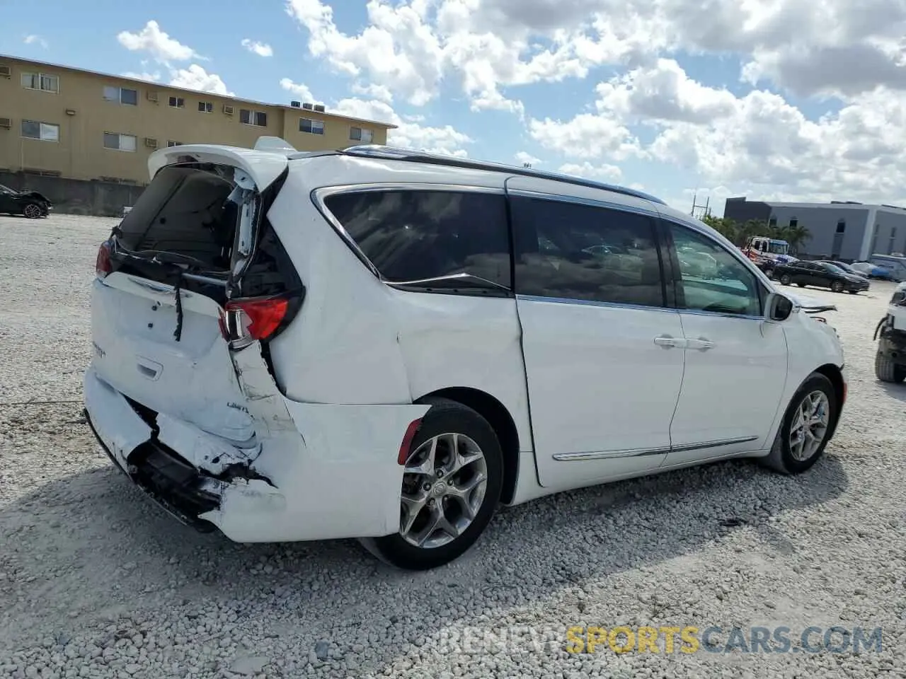 3 fotografías del automóvil dañado 2C4RC1GG8KR550661 CHRYSLER All Models 2019