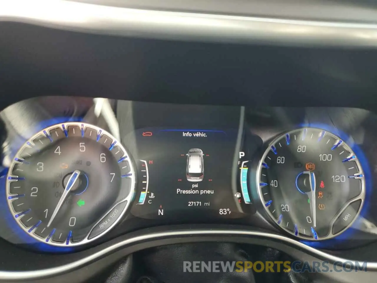 9 fotografías del automóvil dañado 2C4RC1GG8KR550661 CHRYSLER All Models 2019