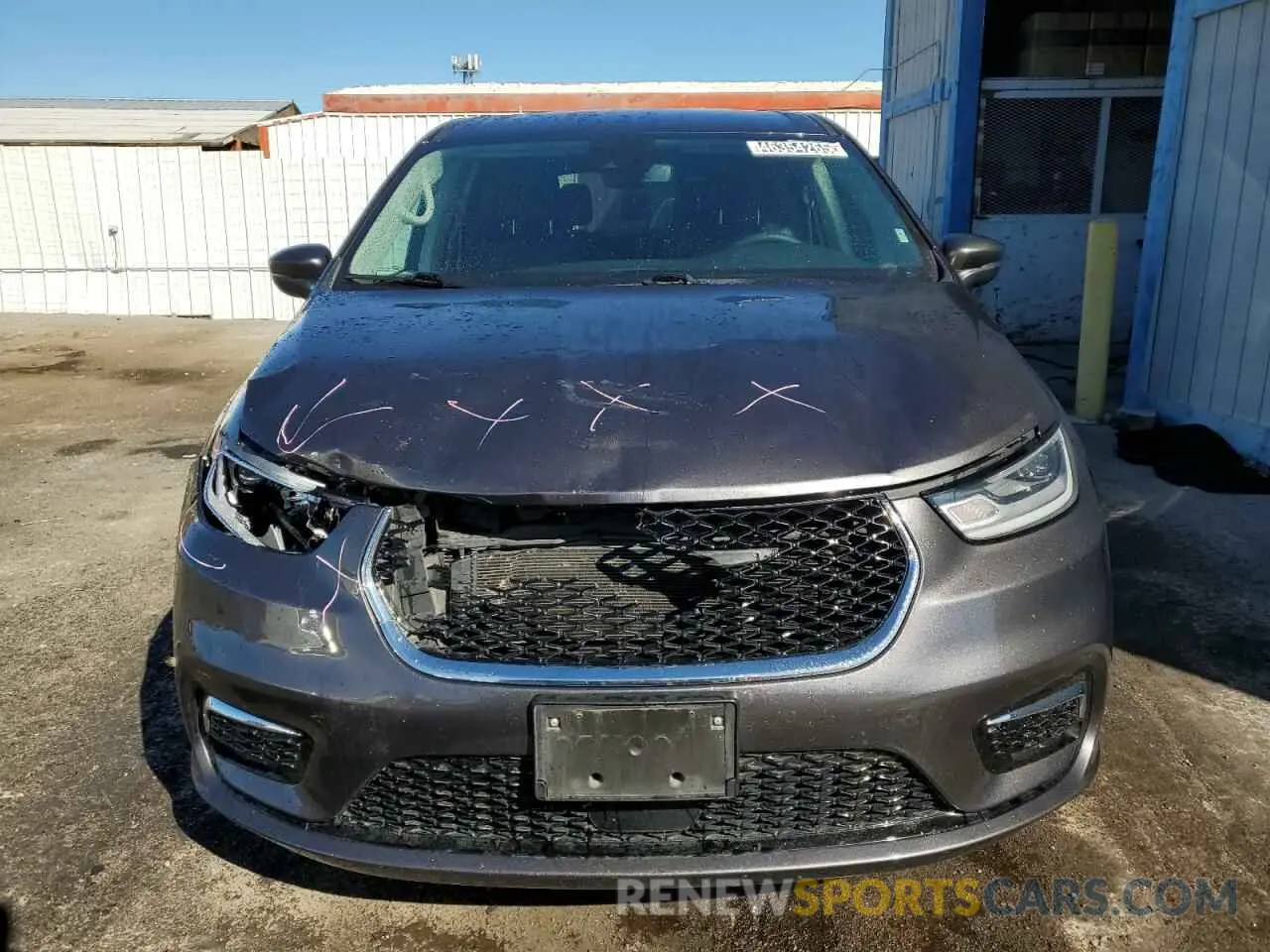 5 fotografías del automóvil dañado 2C4RC1L72PR554525 CHRYSLER All Models 2023