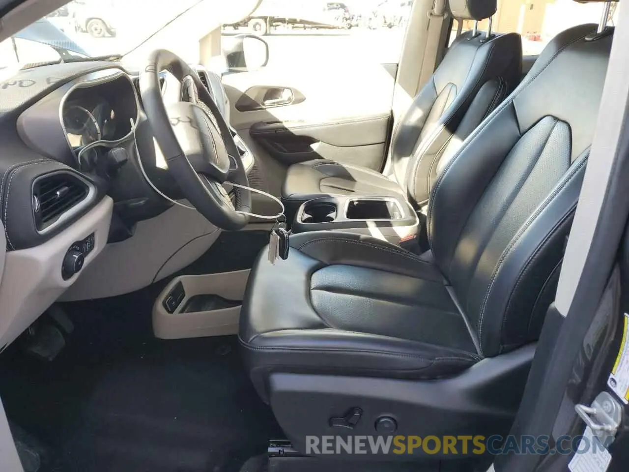 7 fotografías del automóvil dañado 2C4RC1L72PR554525 CHRYSLER All Models 2023