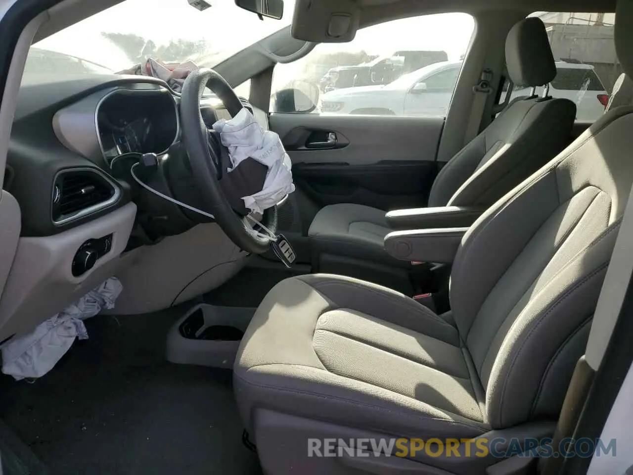 7 fotografías del automóvil dañado 2C4RC1AG7LR249213 CHRYSLER MINIVAN 2020