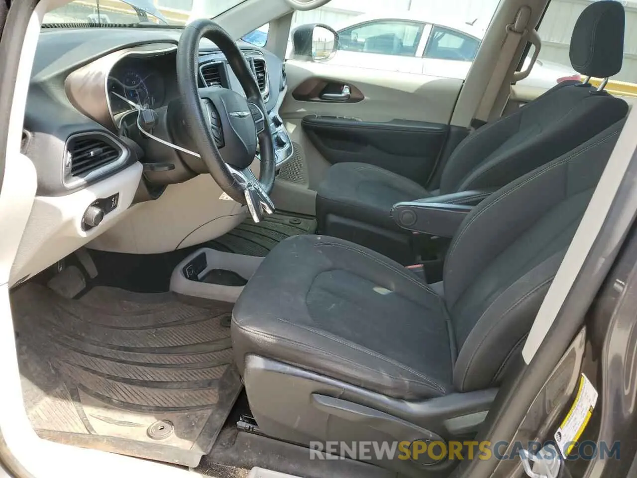 7 fotografías del automóvil dañado 2C4RC1AG8LR110885 CHRYSLER MINIVAN 2020