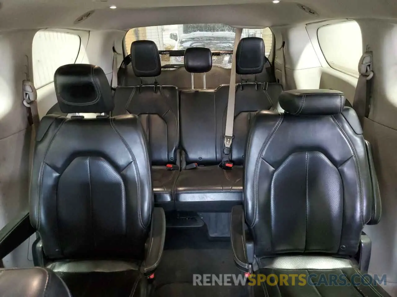 10 fotografías del automóvil dañado 2C4RC1DG0LR258492 CHRYSLER MINIVAN 2020